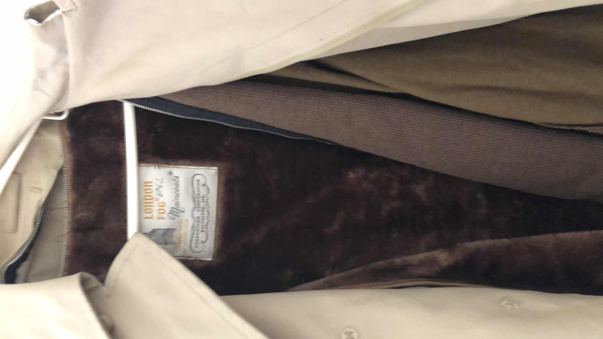 Photo 1 of LONDON FOG TRENCH COAT SIZE 6