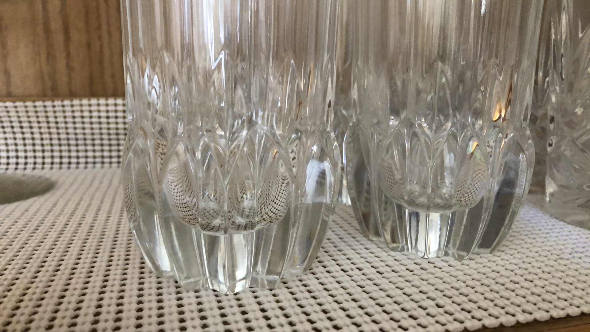 Photo 1 of CONTENTS OF CABINET-GLASSWARE