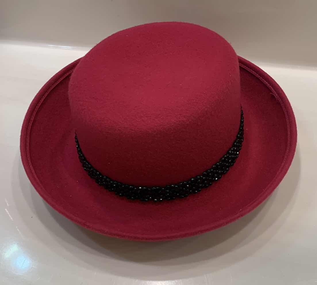 Photo 1 of STREET SMART WOOL WOMENS HATS