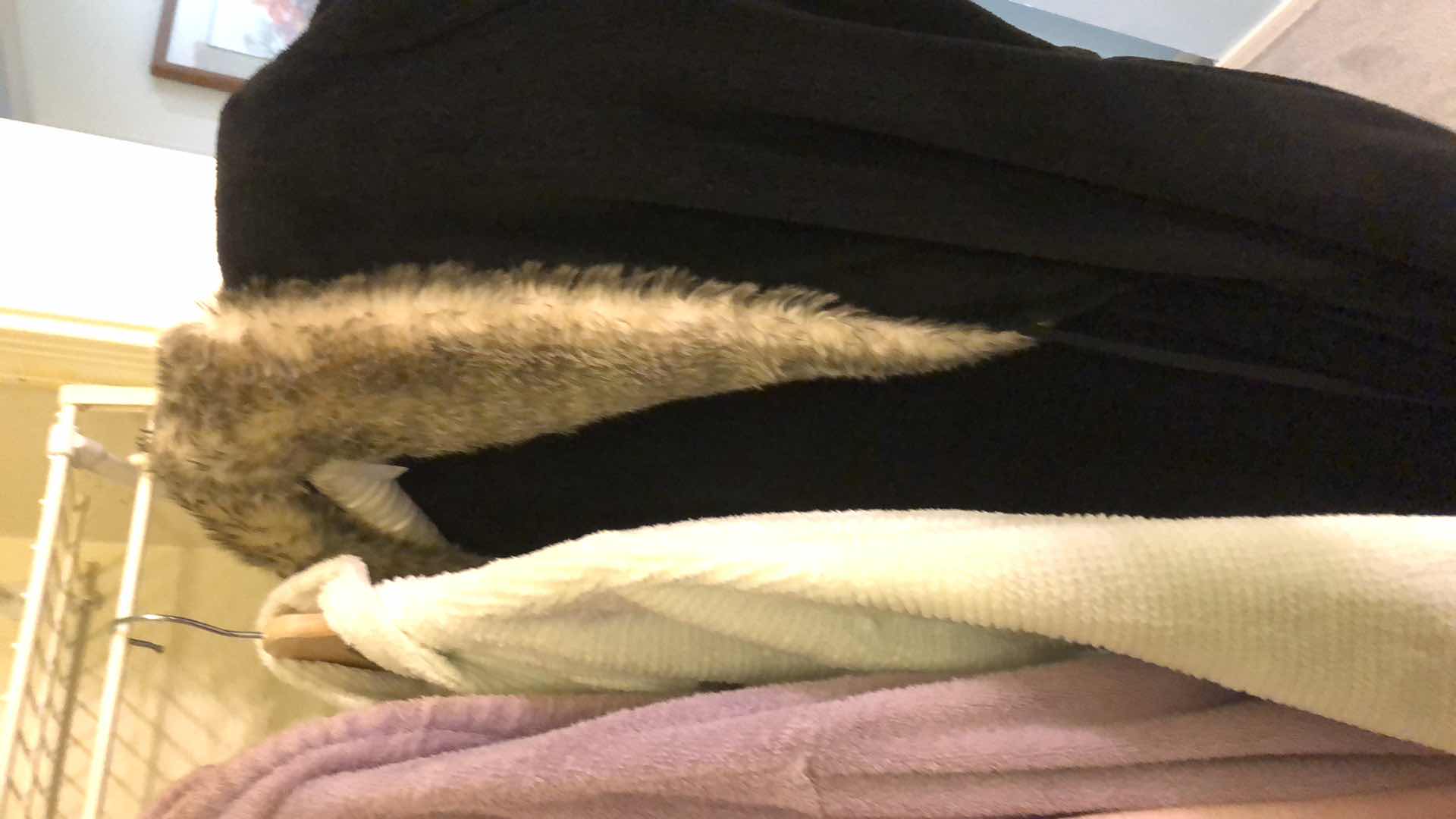 Photo 1 of WOMENS ROBES AND DRESSES SIZE XL