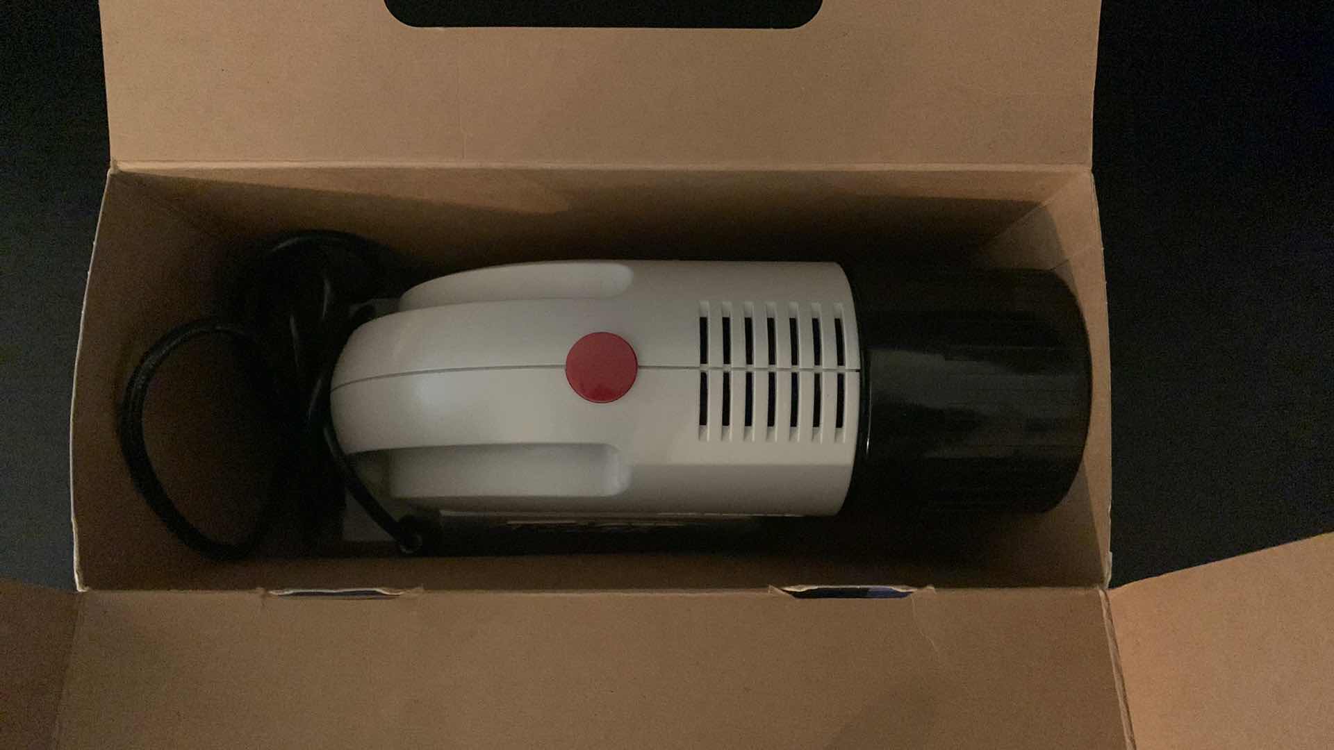 Photo 1 of TRACER PROJECTOR