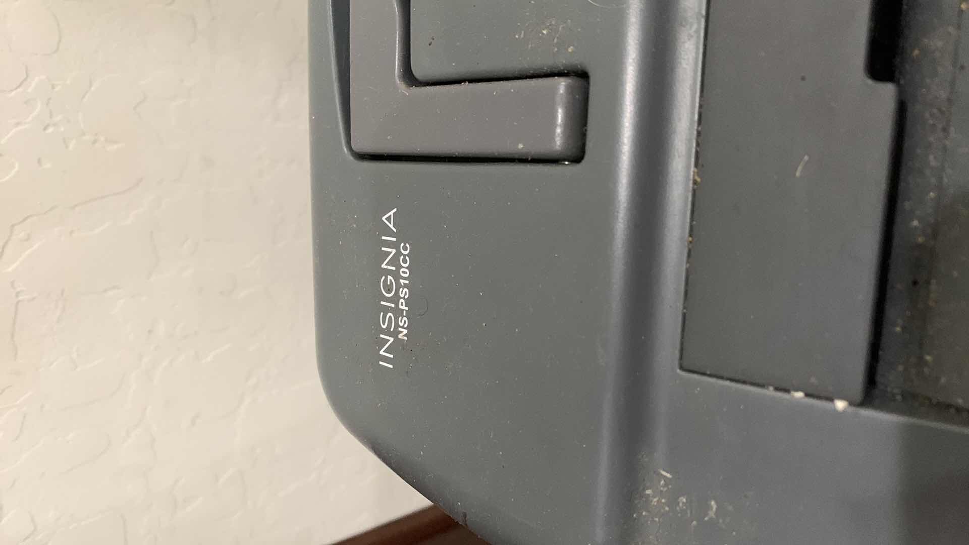 Photo 1 of INSIGNIA PAPER SHREDDER