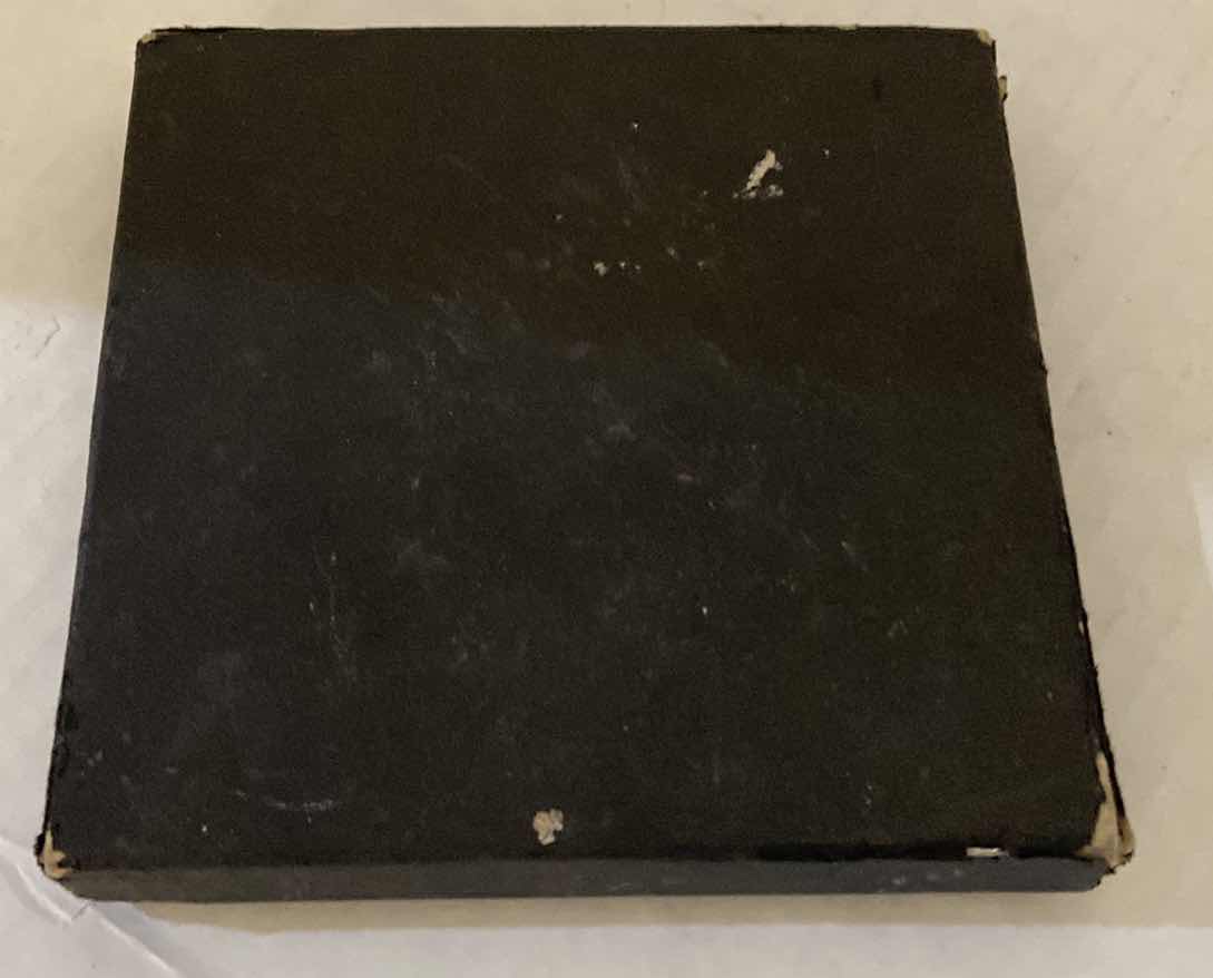 Photo 1 of SET OF GOLD TONE SHRIMP TRIDENT TIP FORKS