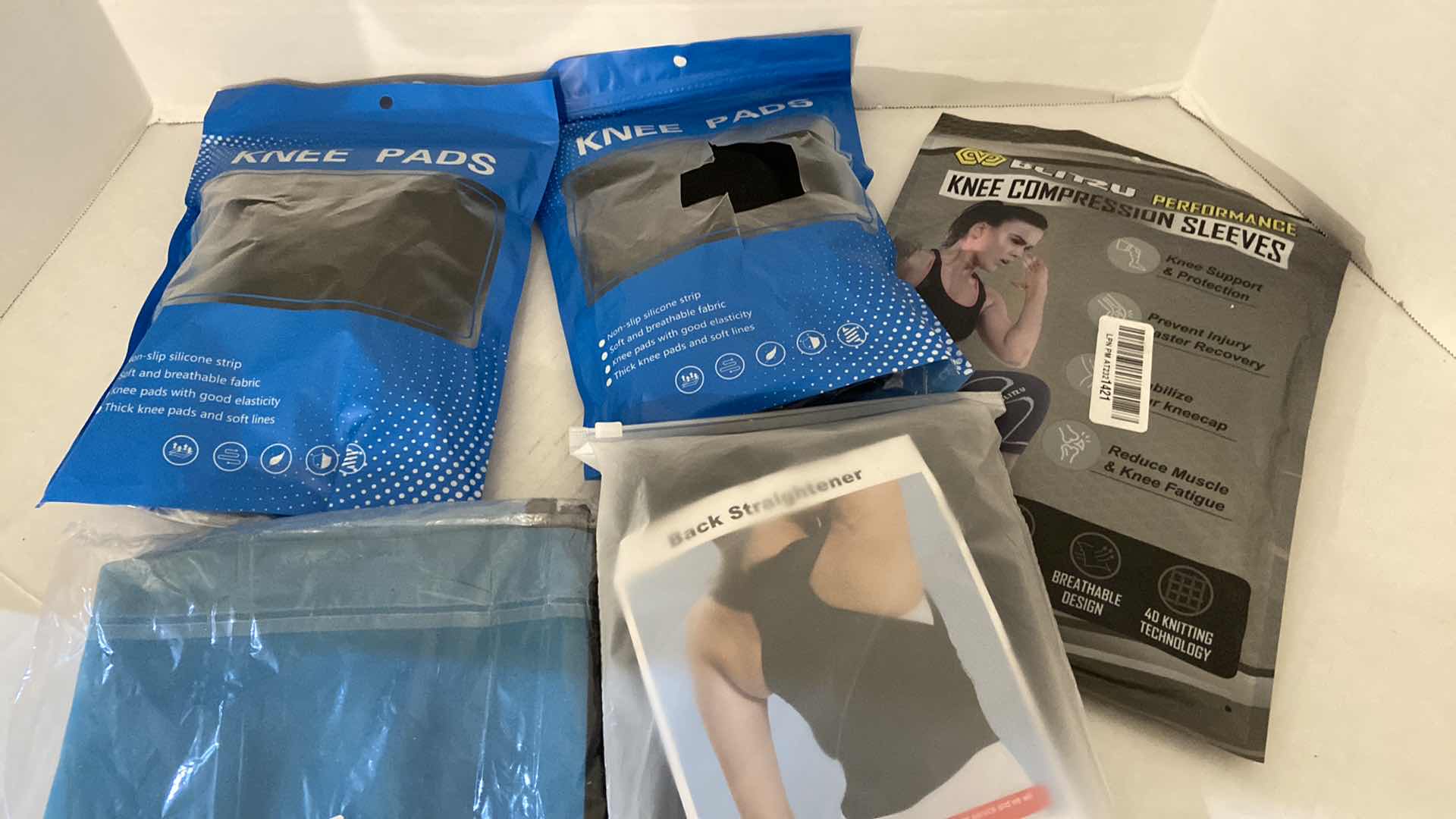 Photo 1 of PERFORMANCE KNEE PADS, AND KNEE COMPRESSION SETS