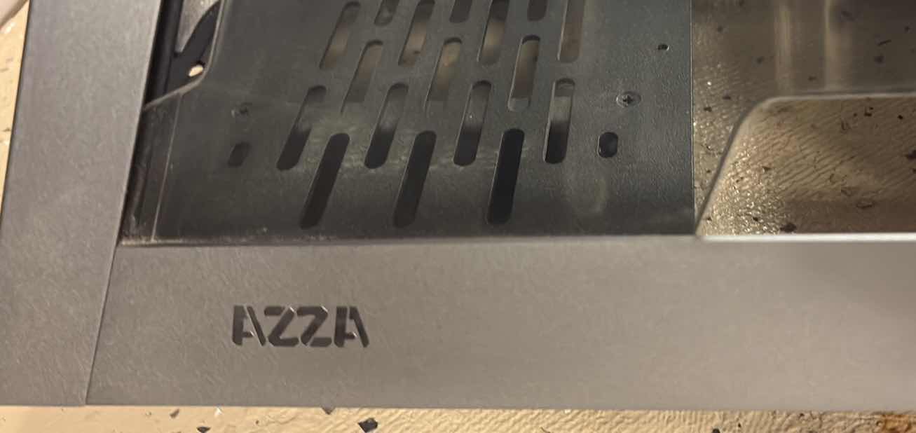 Photo 1 of AZZA COMPUTER CASE H28”