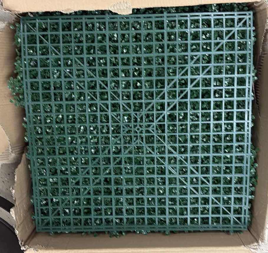 Photo 1 of (7)PCS ARTIFICIAL BOXWOOD HEDGE