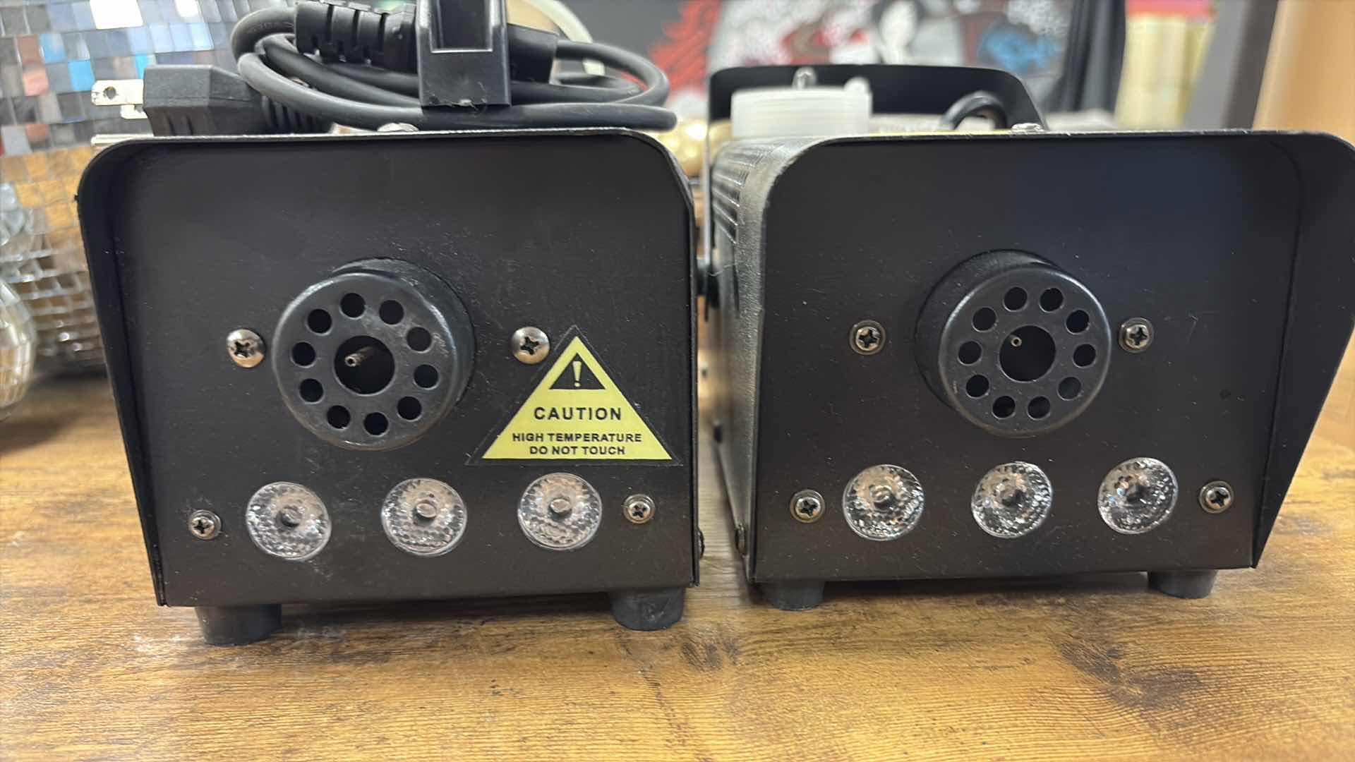 Photo 1 of (2)PCS BUBBLE MACHINES