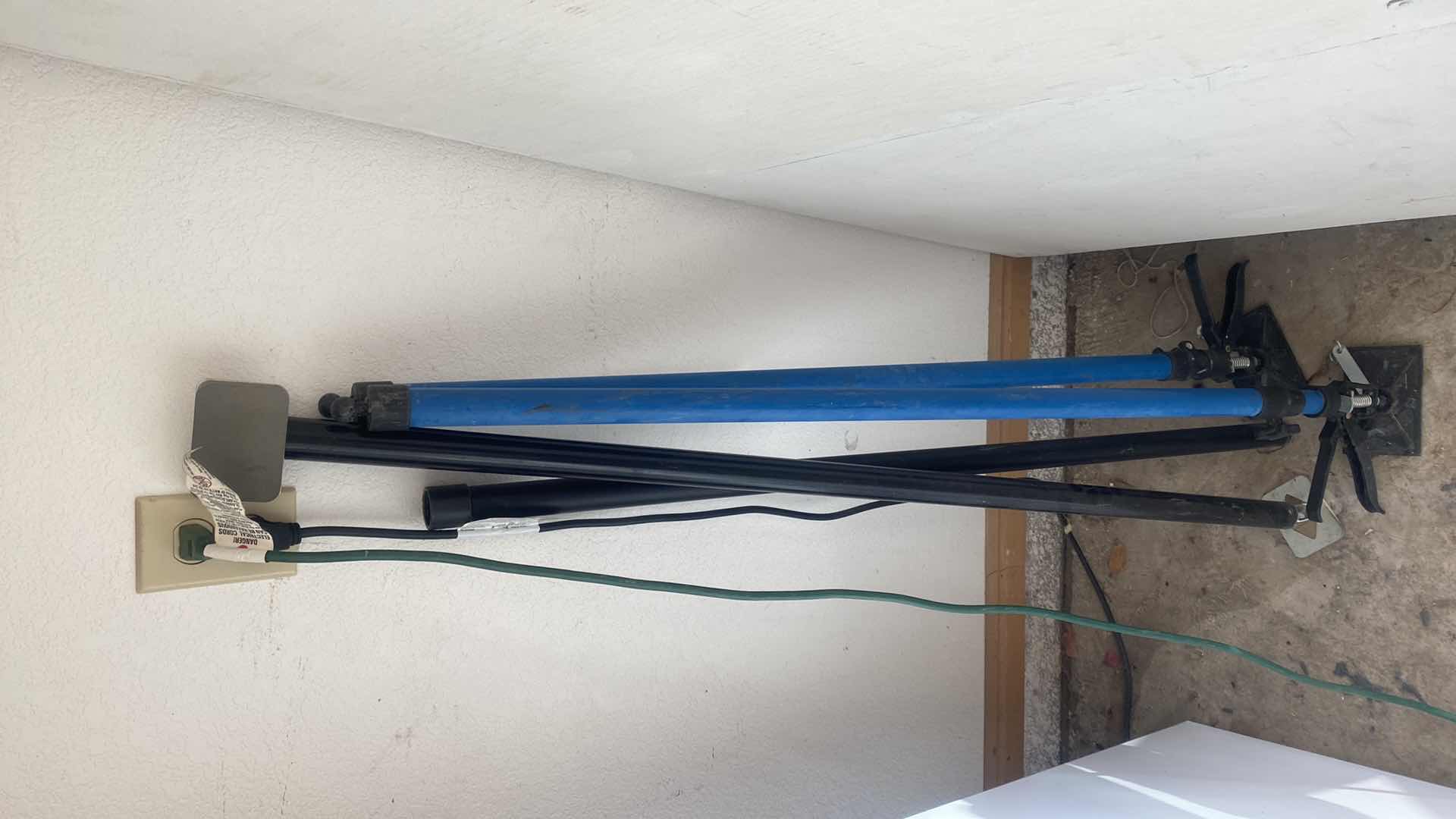 Photo 1 of BRACES H 48”