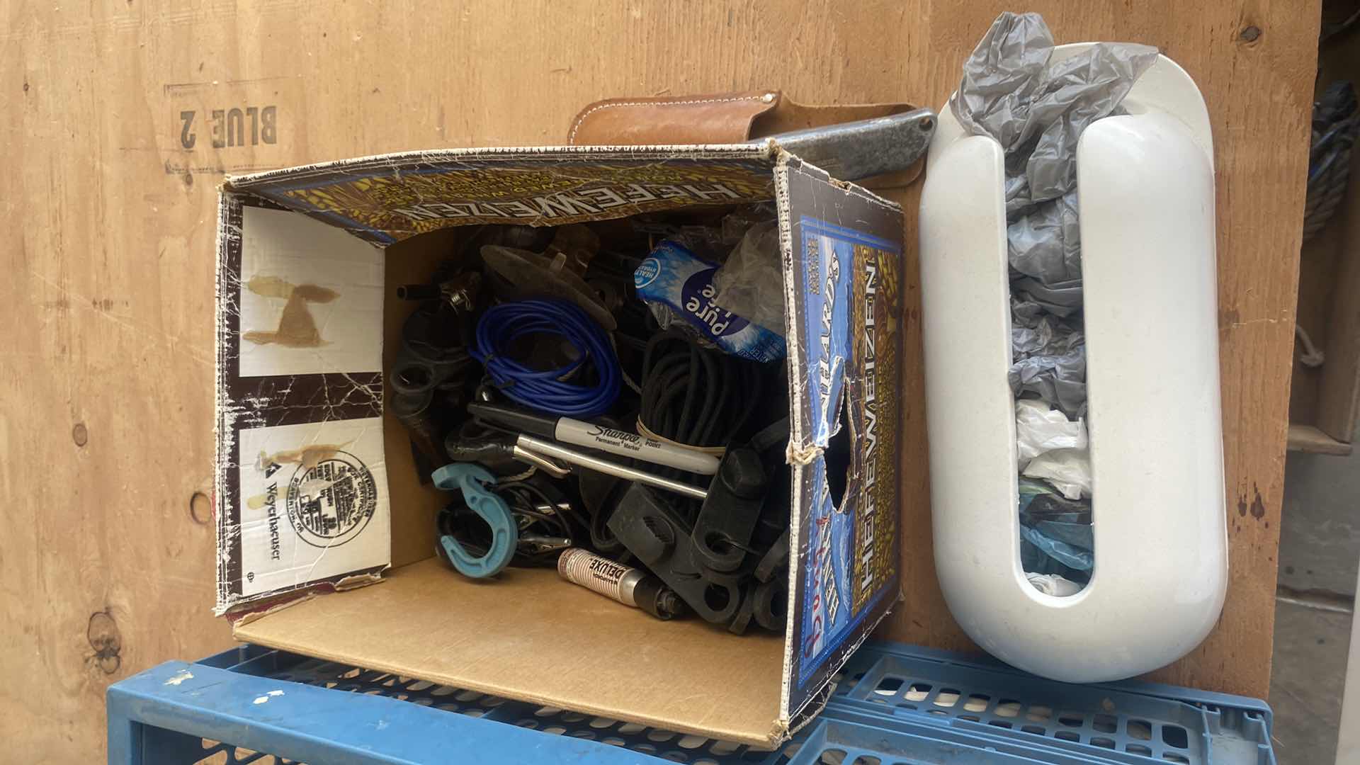 Photo 1 of ASSORTED CORDS UTILITY KNIFE BAG HOLDER