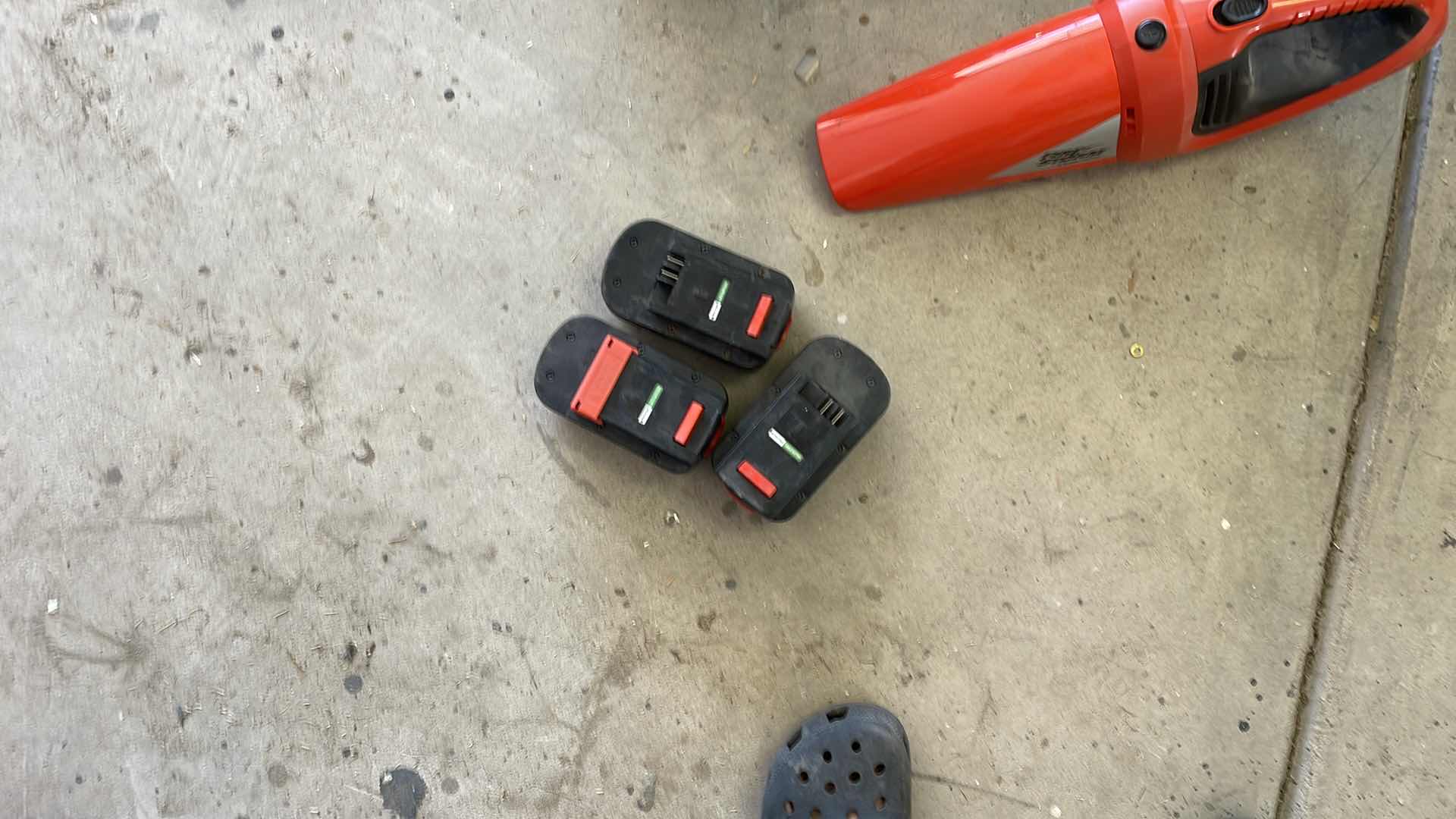 Photo 1 of BLACK AND DECKER YARD TOOLS