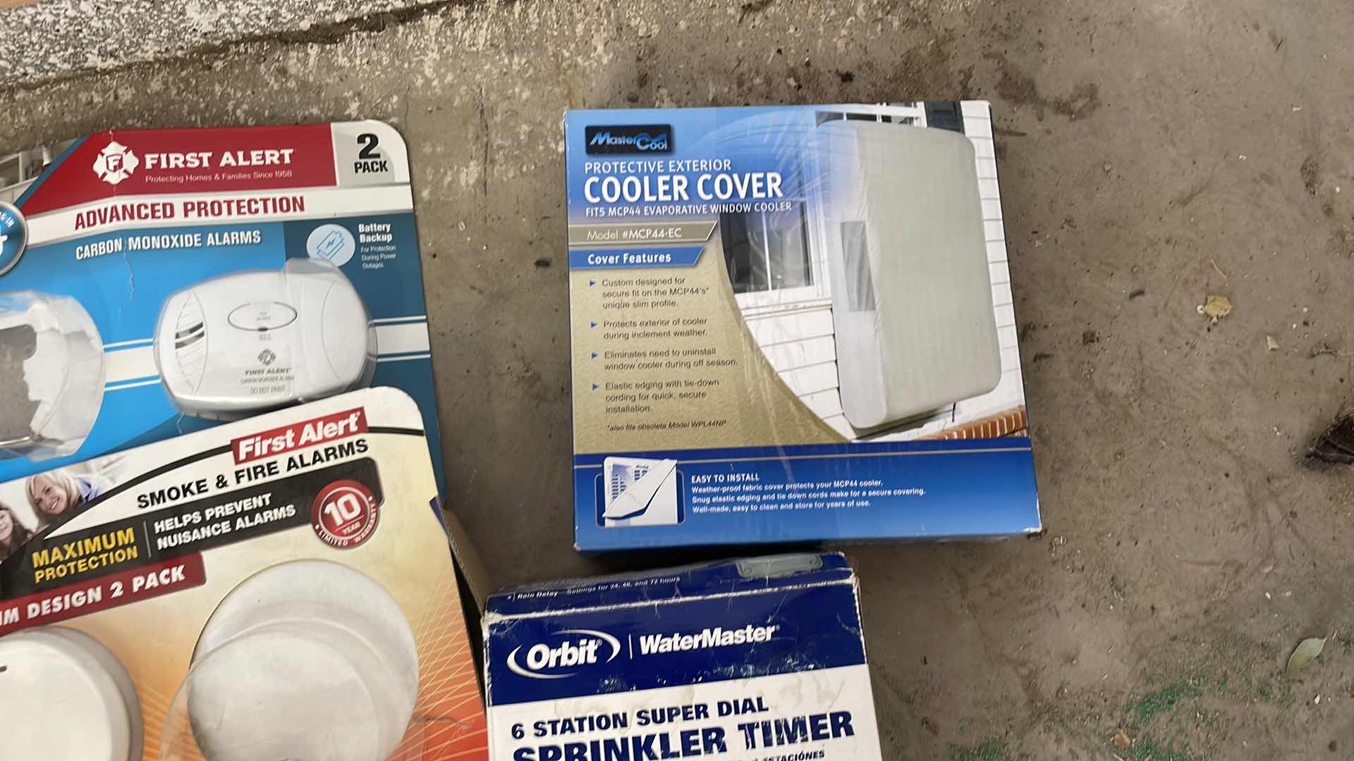 Photo 1 of ASSORTED HOME ITEMS