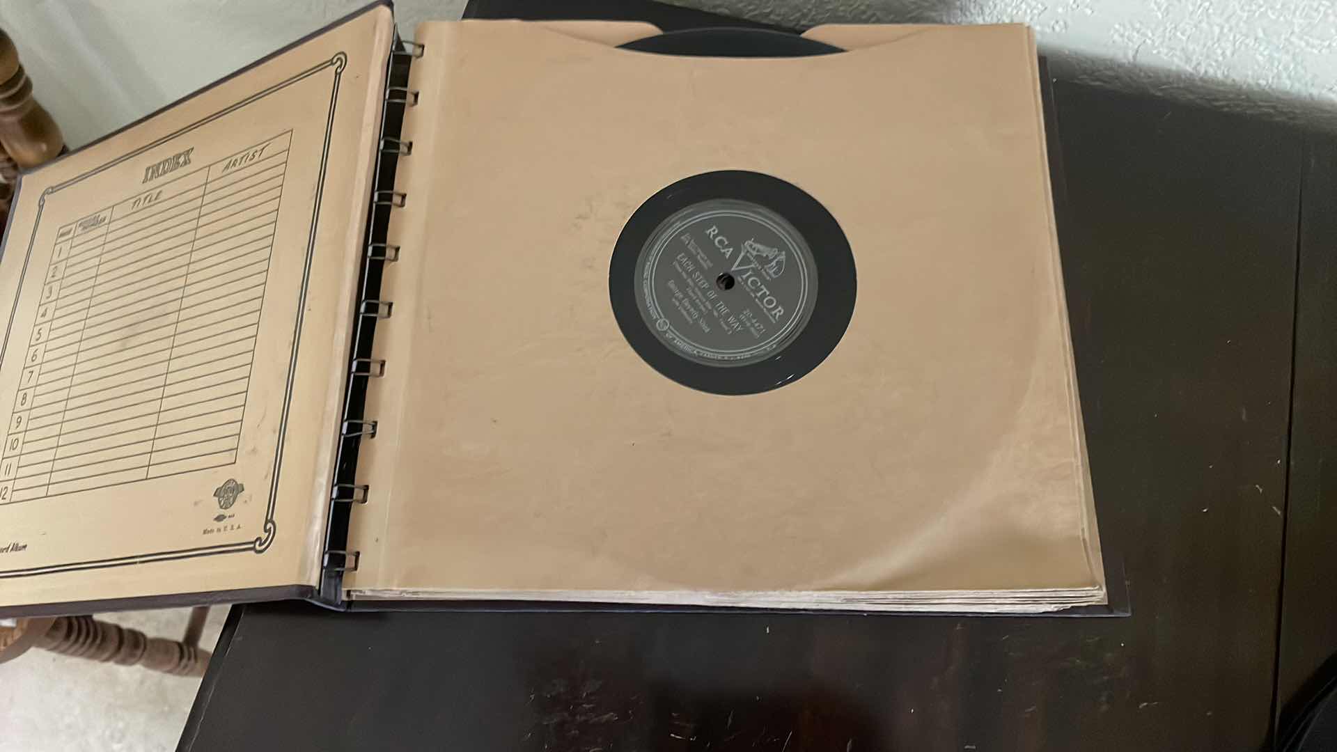 Photo 1 of ANTIQUE BRUNSWICK 1920’S PHONOGRAPH RECORDS INCLUDED WORKS -Record player 100-yr-old Brunswick crank up