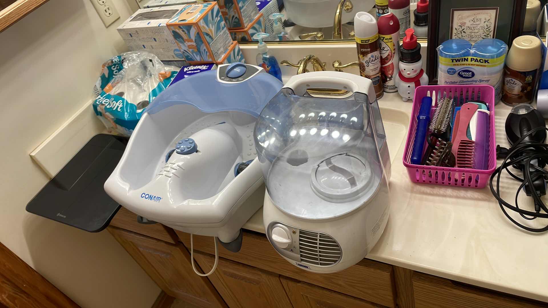 Photo 1 of BATHROOM ITEMS