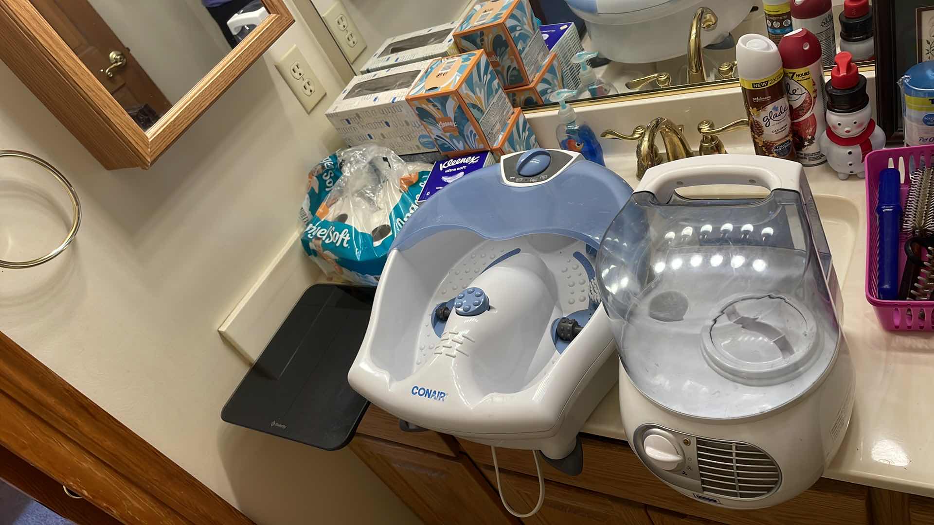 Photo 1 of BATHROOM ITEMS