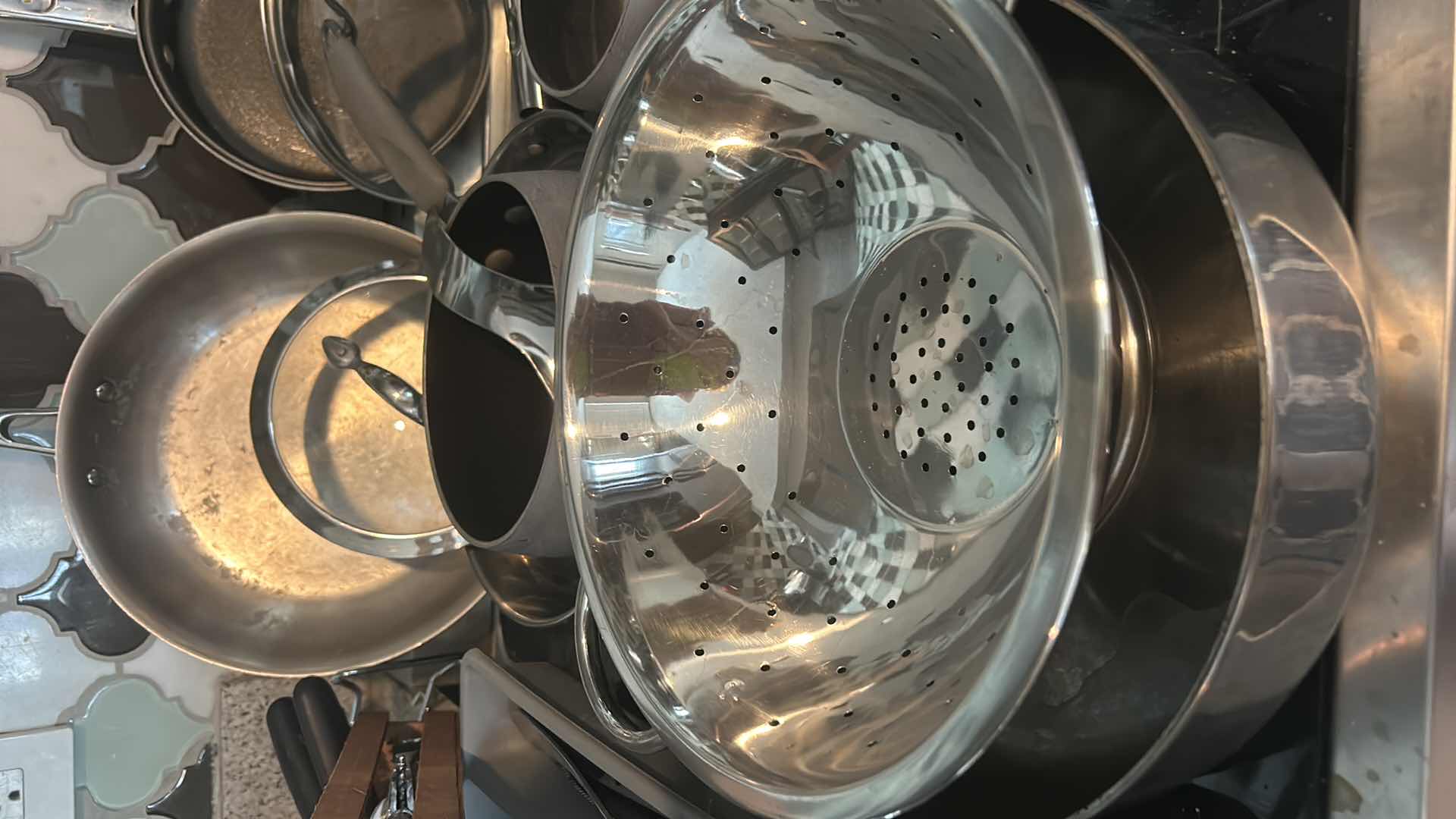 Photo 1 of KITCHENWARE/ POTS AND PANS