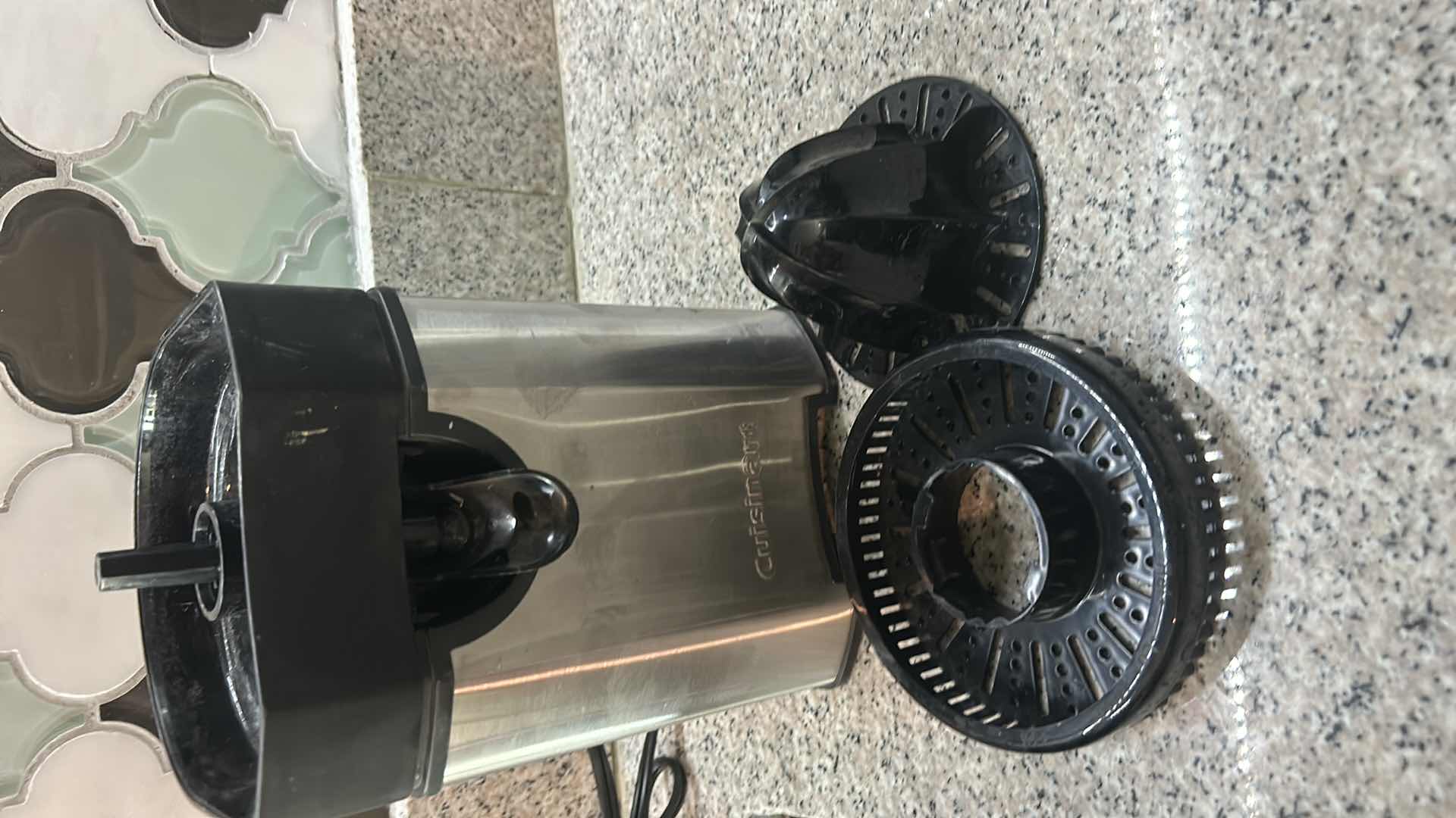 Photo 1 of CUISINART JUICER