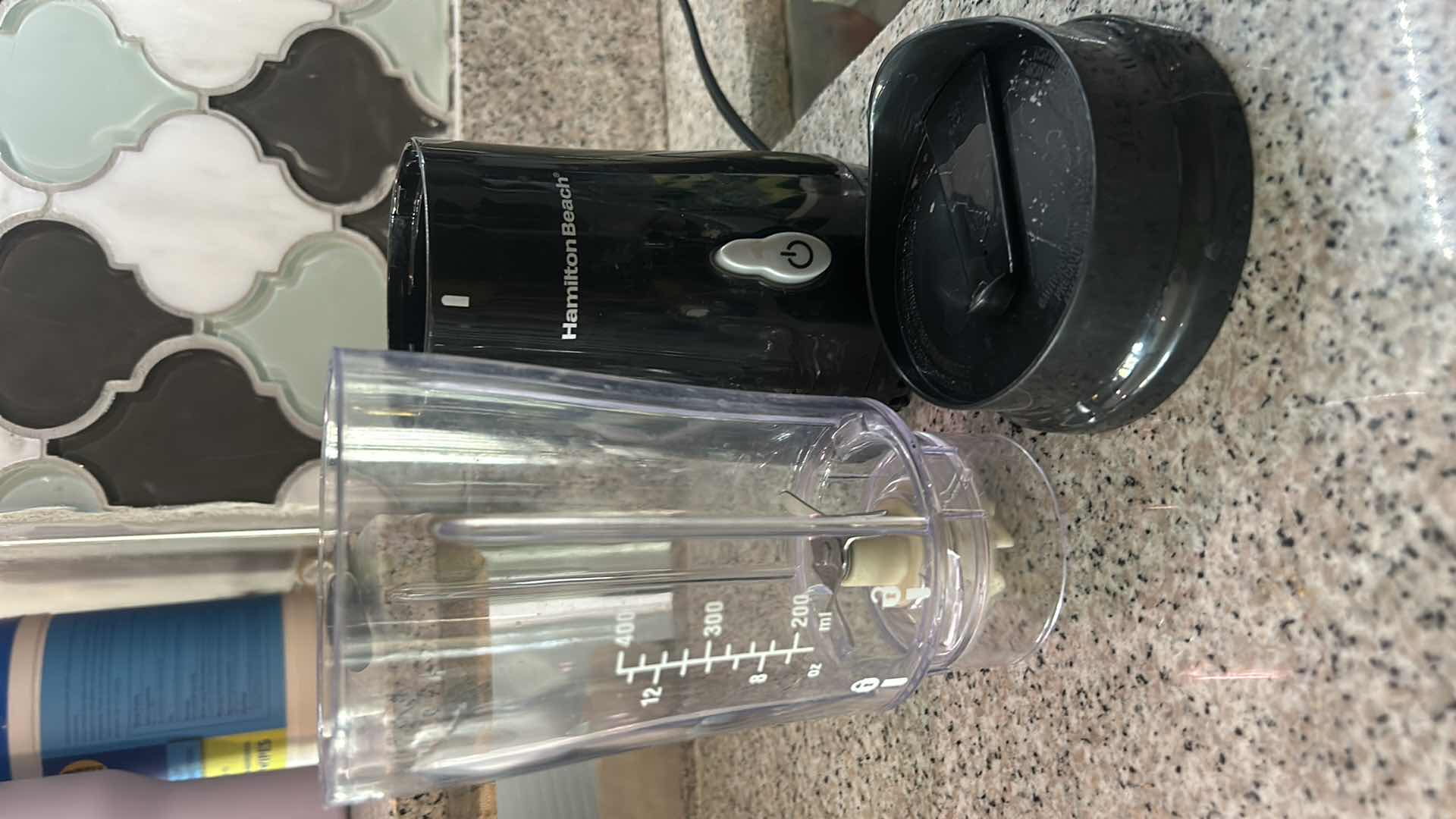 Photo 1 of HAMILTON BEACH BLENDER