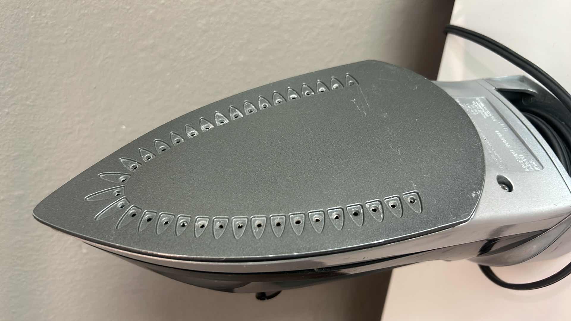 Photo 1 of HAMILTON BEACH IRON