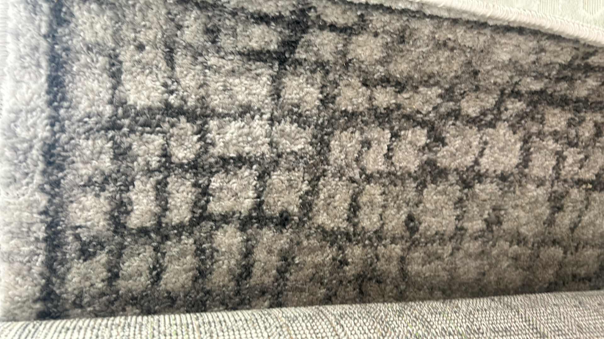 Photo 1 of 
 SAFAVIE ADIRONDACK CARPET RUNNER IVORY/GRAY ADR103B-28  DIMENSIONS 2.6” X 8”