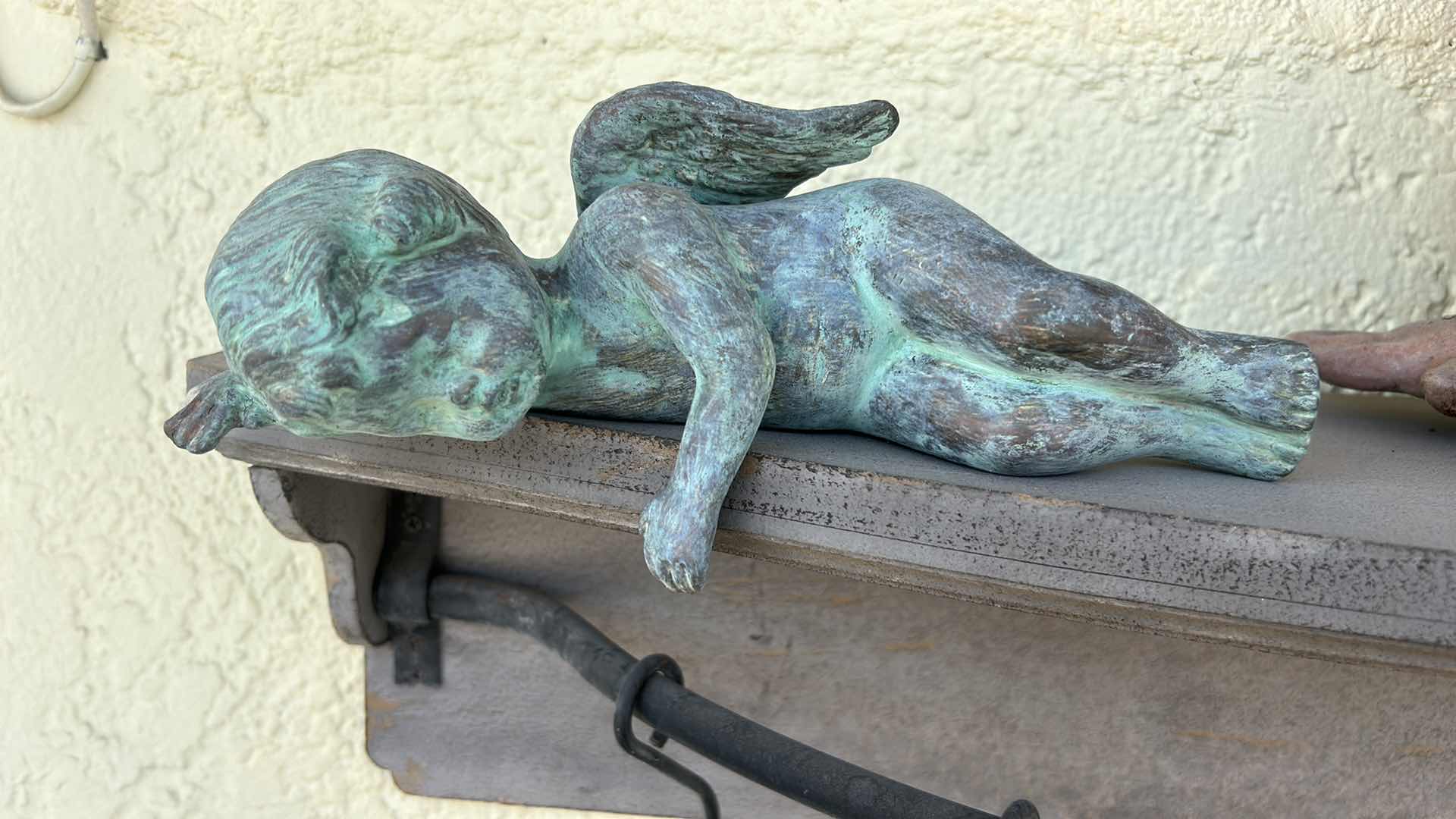 Photo 1 of THREE-PIECE OUTDOOR DÉCOR, RUSTIC SHELF, 25" X 6 1?2" X 7", AND TWO CERAMIC ANGELS. THE LARGEST IS H. 16".