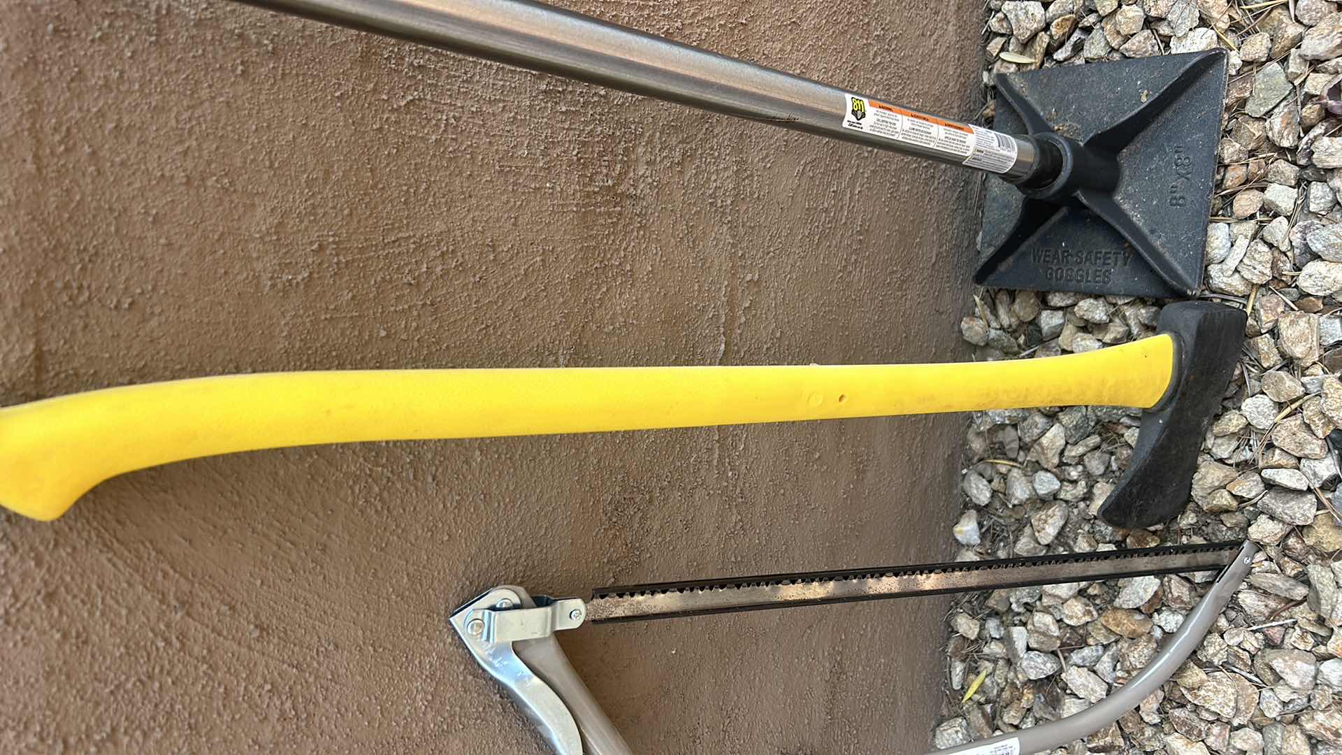 Photo 1 of 3 BUILDING TOOLS