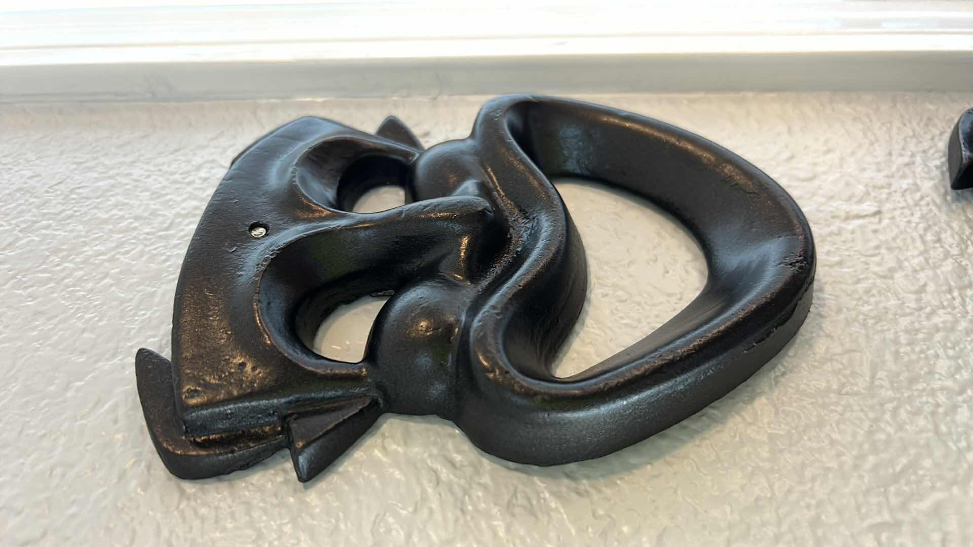 Photo 1 of 2- METAL HAPPY & SAD FACES WALL ART H6.5"