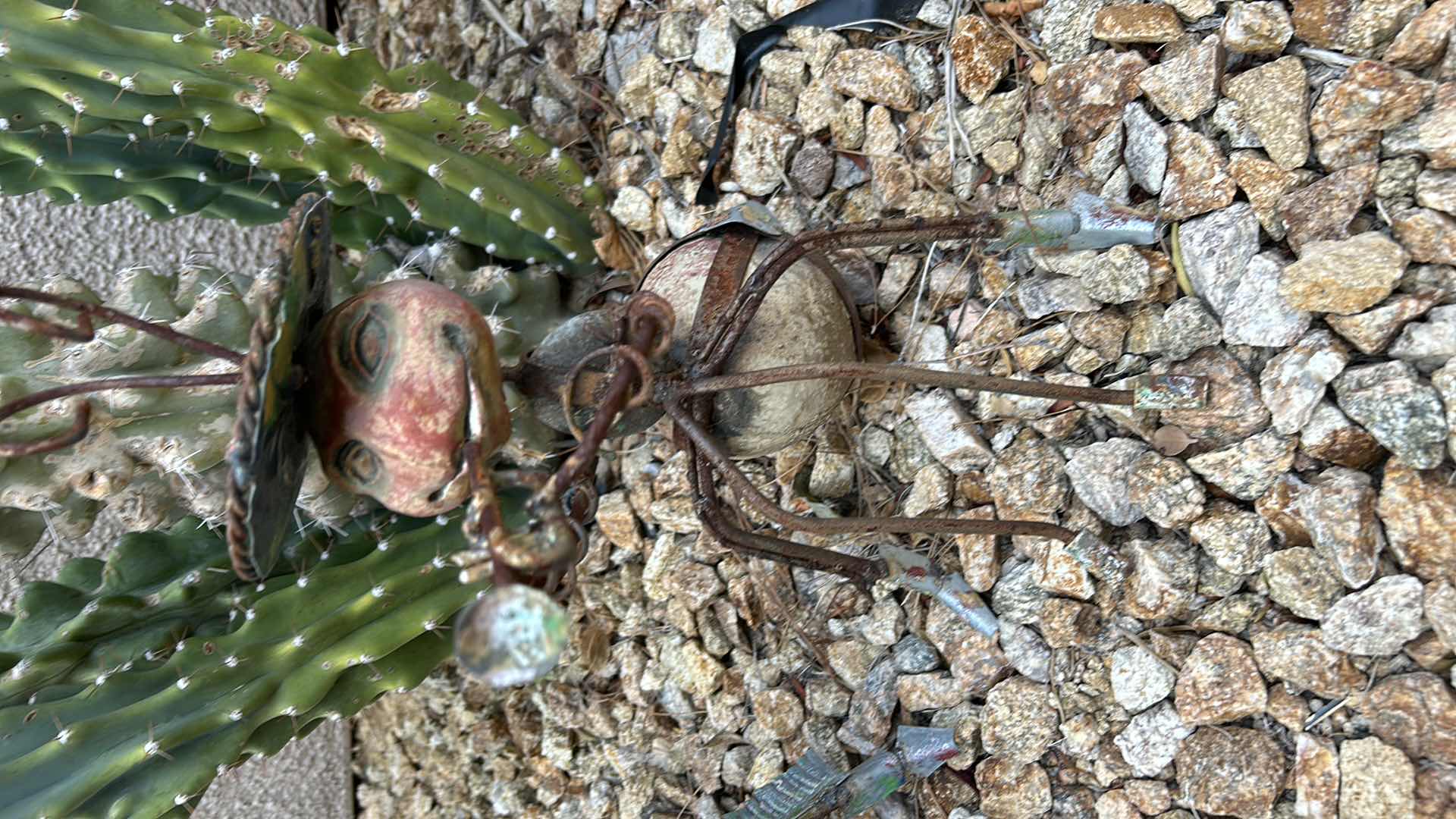 Photo 1 of OUTDOOR DECOR - METAL ANTS DRINKING AND PLAYING MUSIC