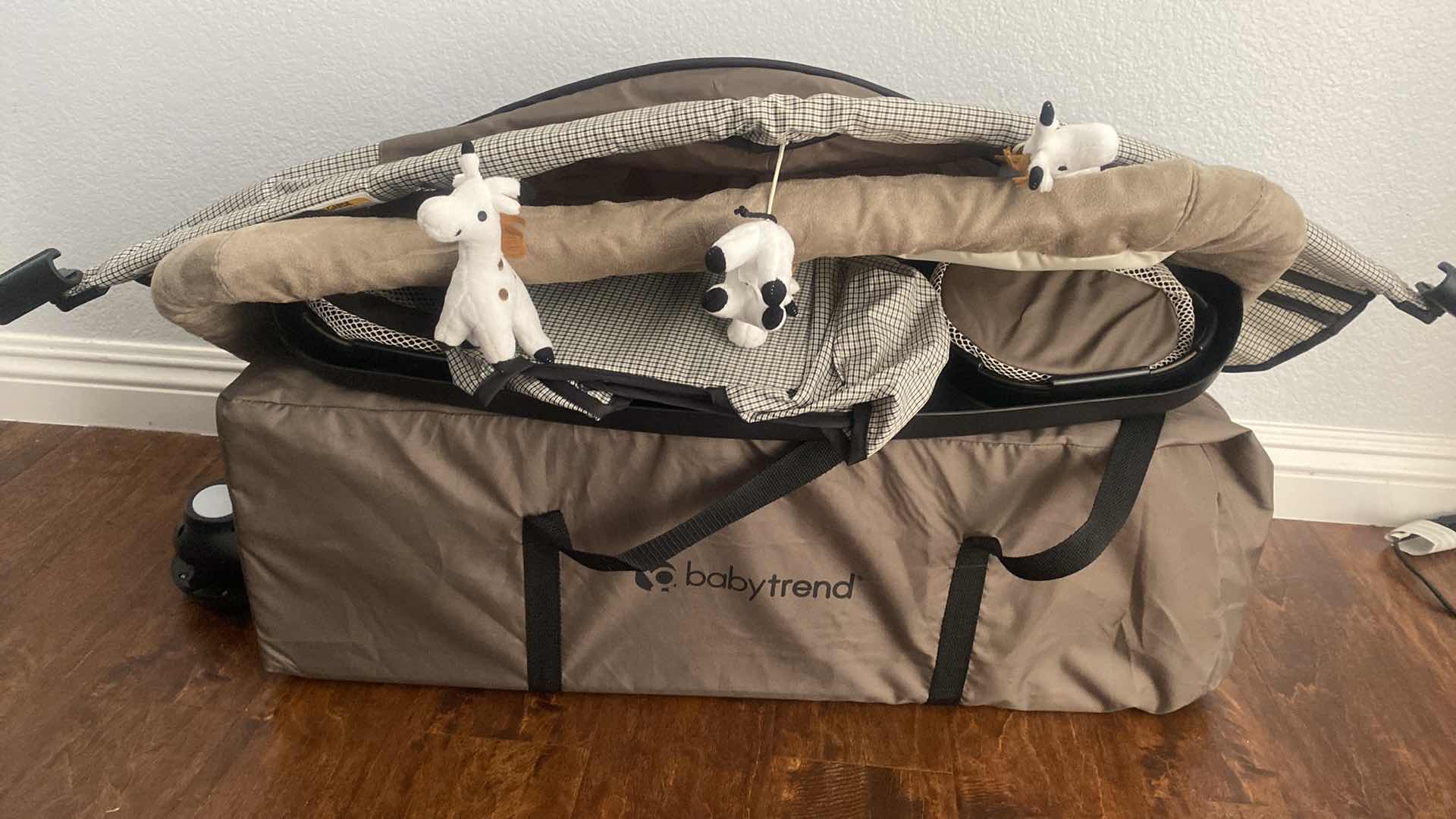 Photo 1 of BABY TREND PACK N PLAY