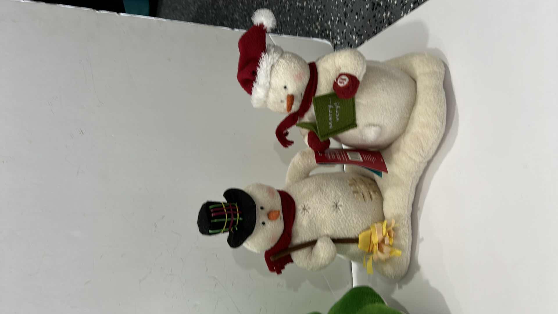 Photo 1 of 6 PC CHRISTMAS DECOR