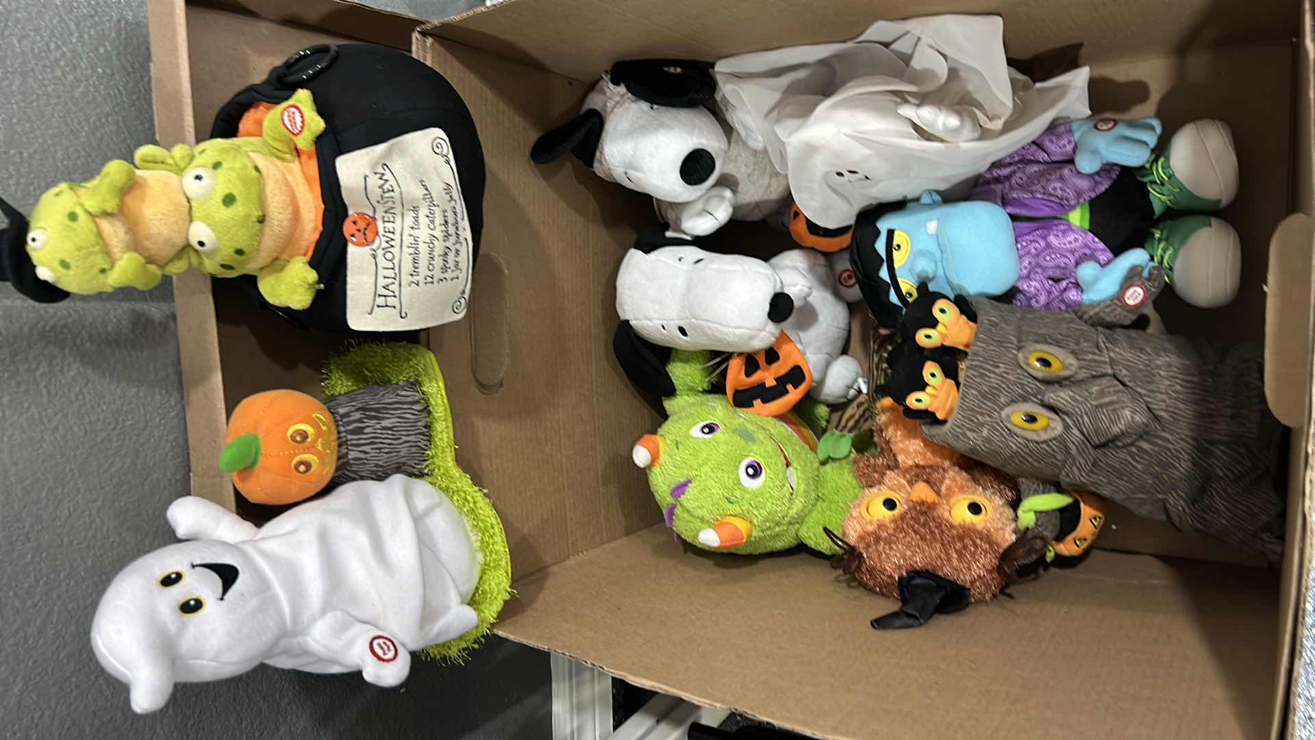 Photo 1 of 9 PC HALLOWEEN DECORATIONS