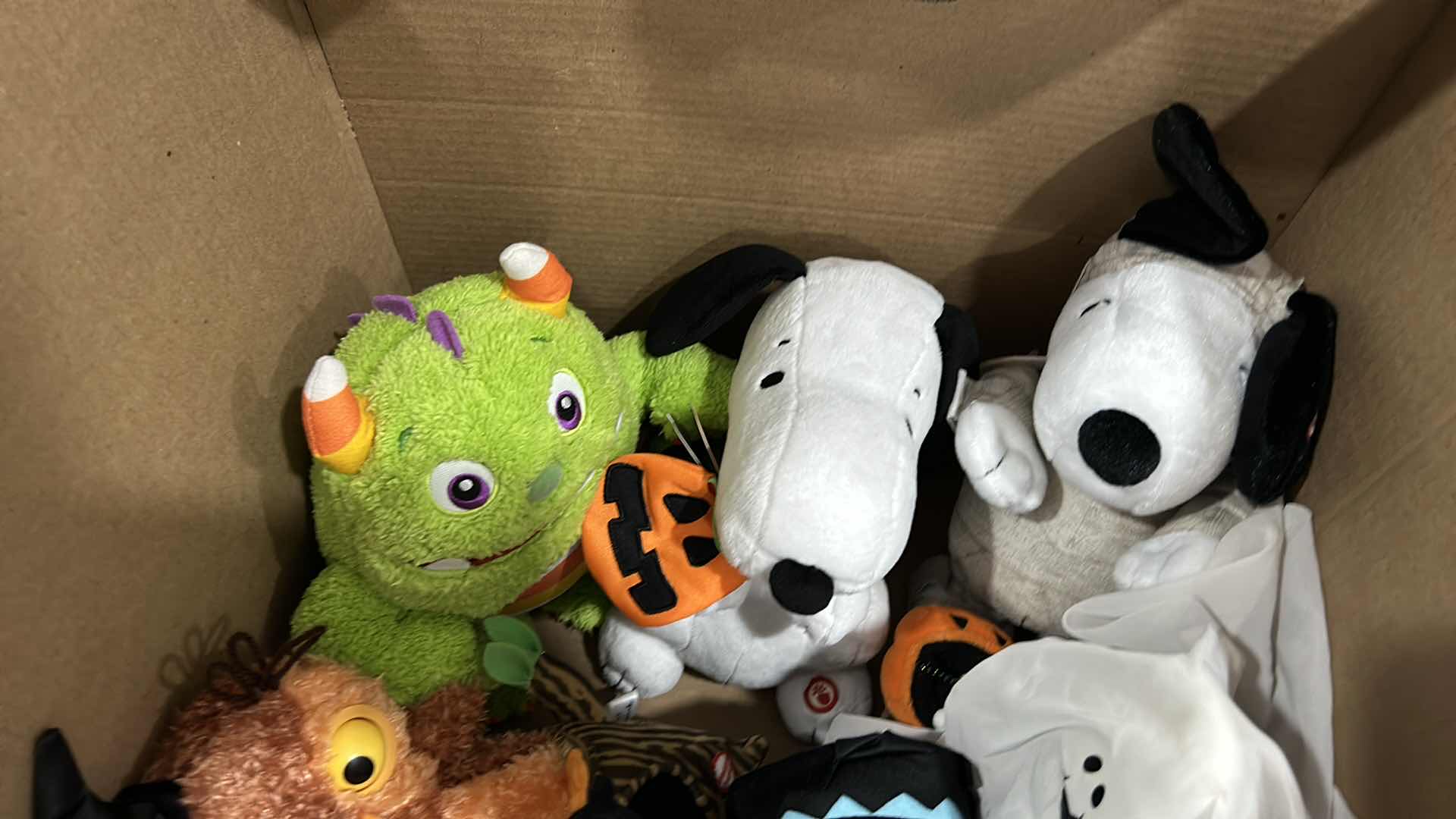 Photo 1 of 9 PC HALLOWEEN DECORATIONS