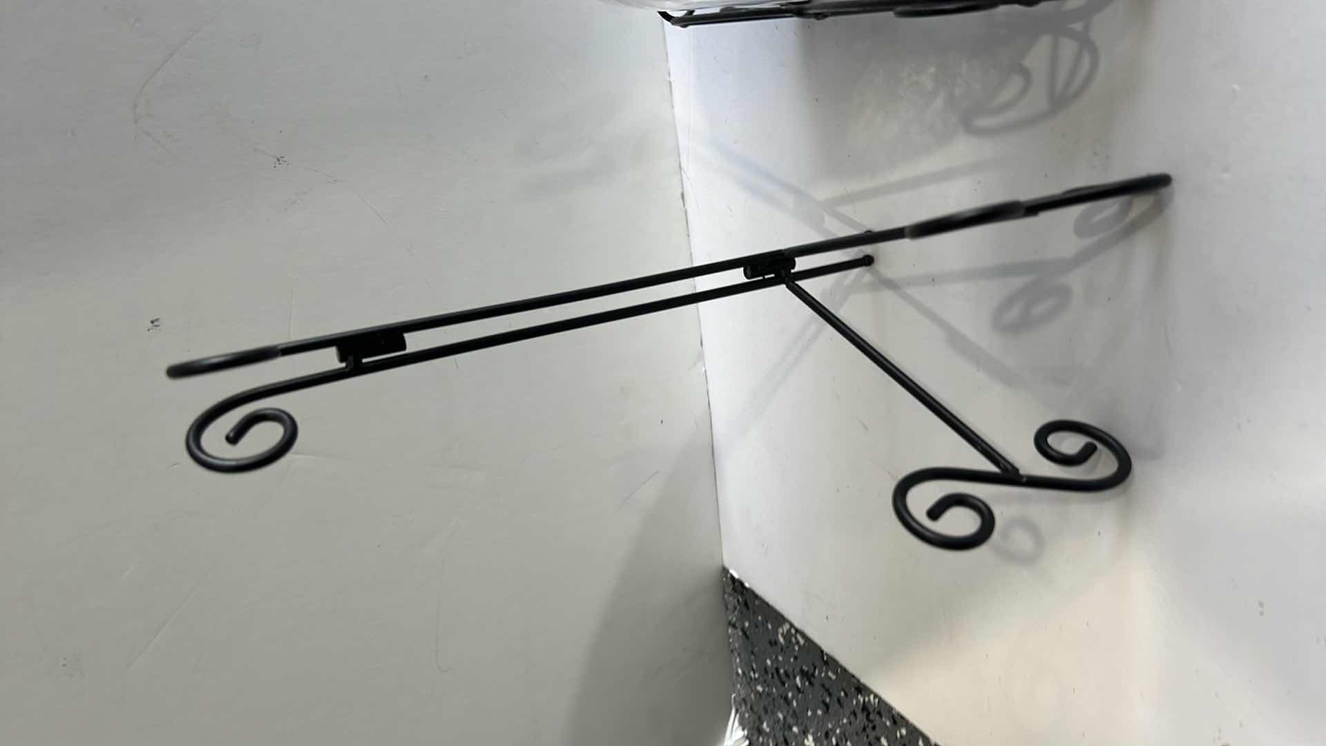 Photo 1 of HOME DECOR TALLEST H10”