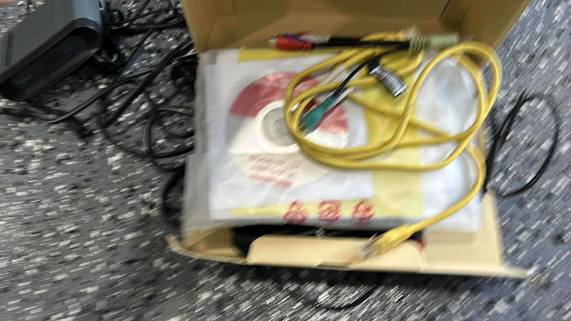 Photo 1 of ELECTRONICS