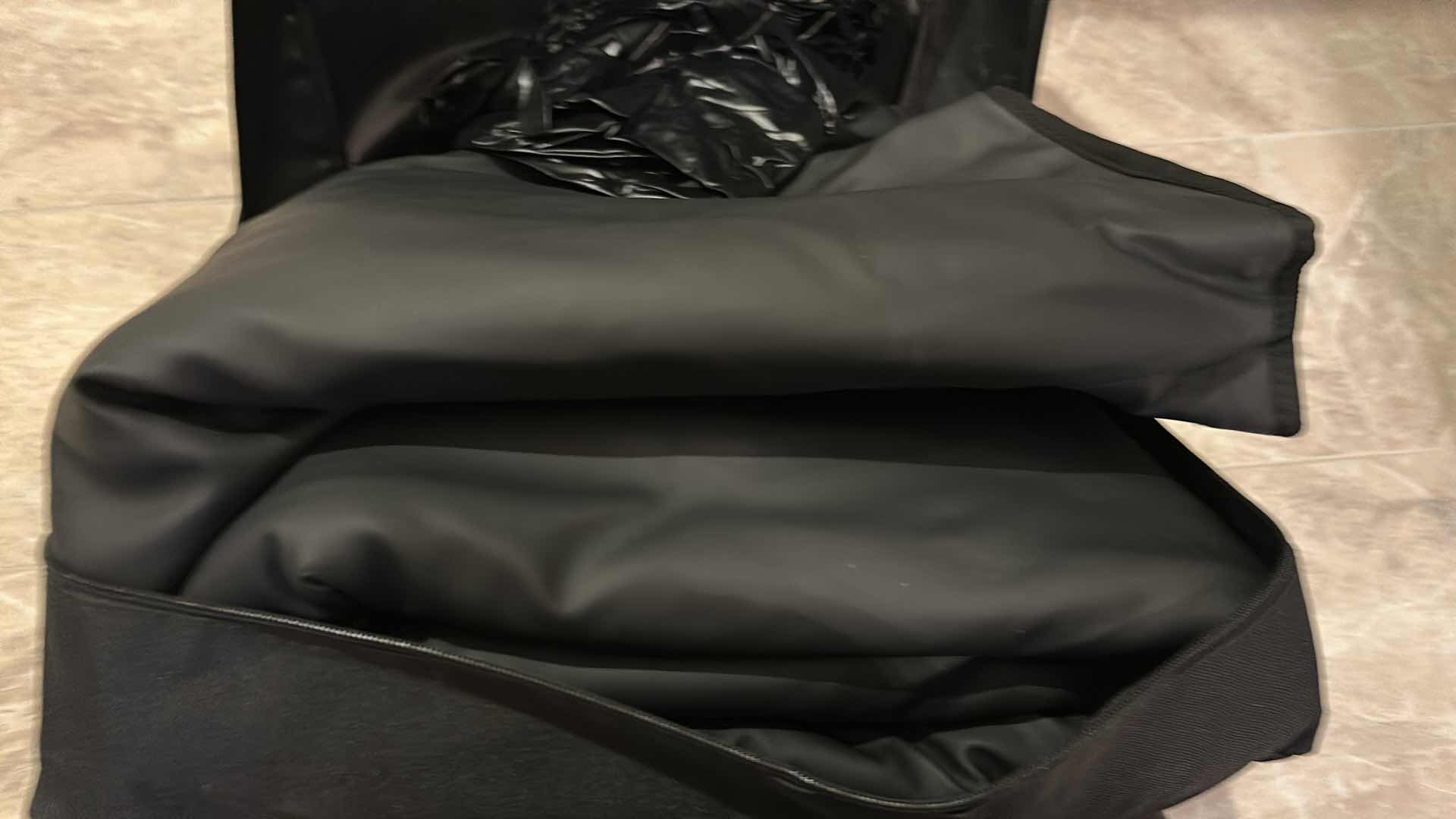 Photo 1 of LIFE PRO SAUNA BLANKET