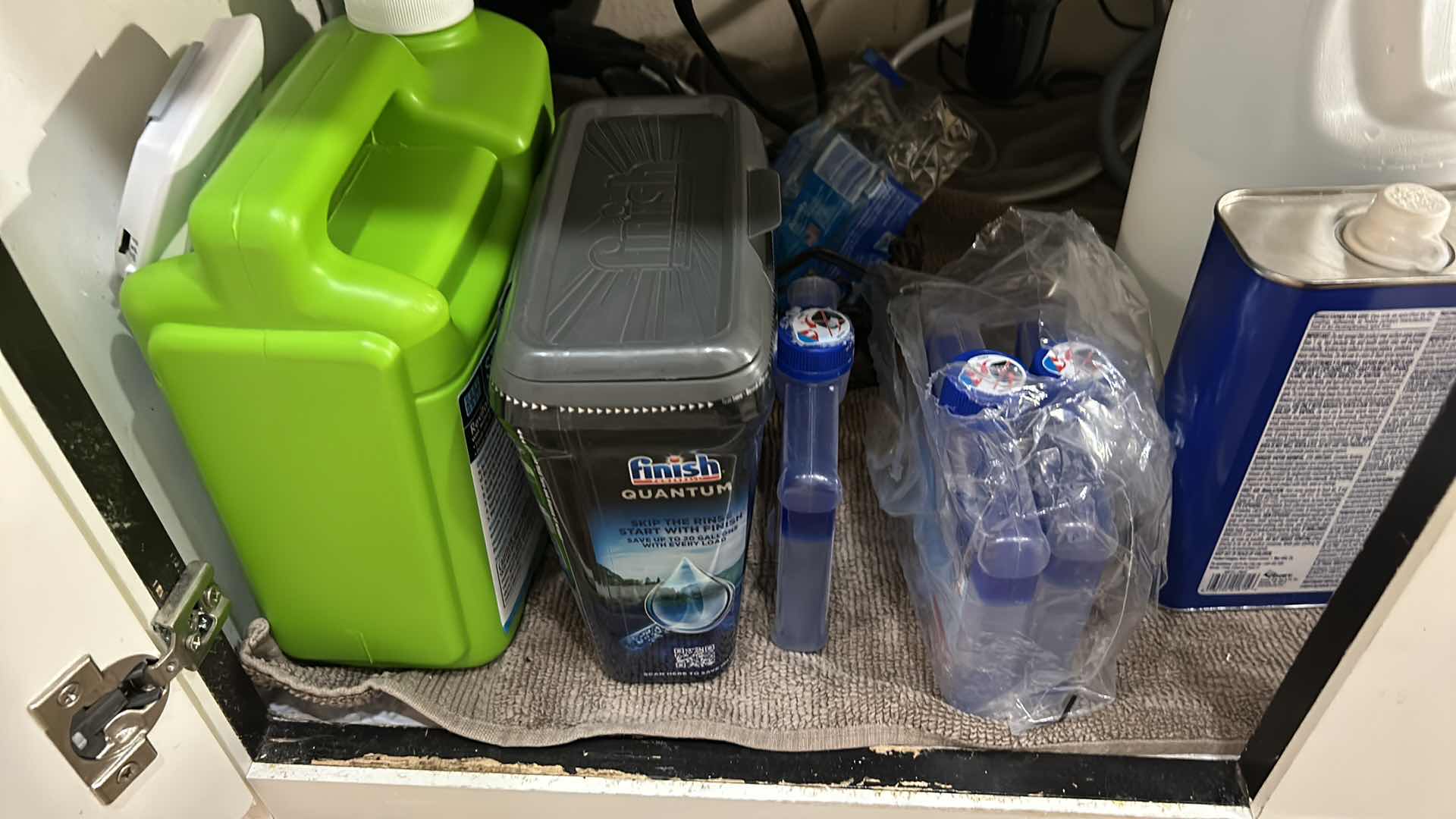 Photo 3 of CONTENTS UNDER SINK - CLEANING SUPPLIES