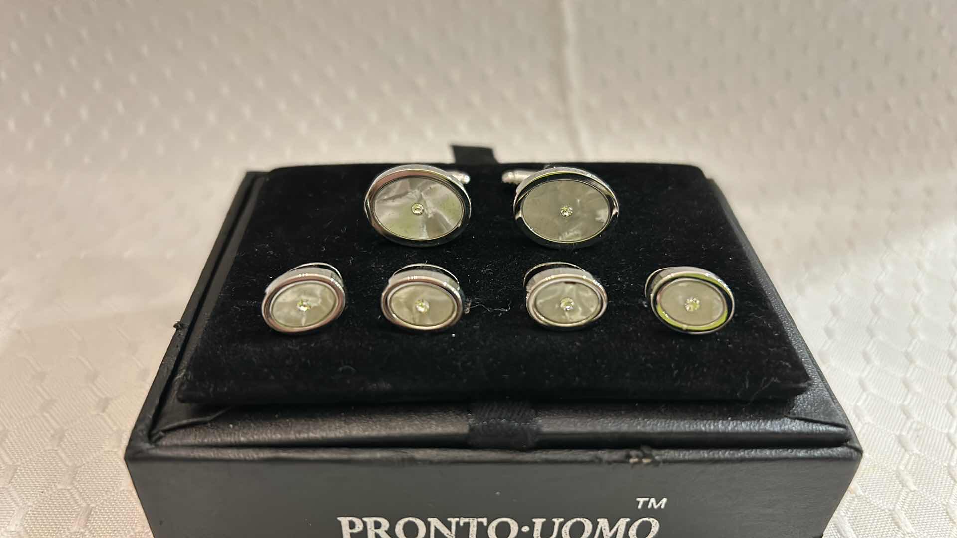 Photo 1 of NEW MENS CUFF LINK SET 