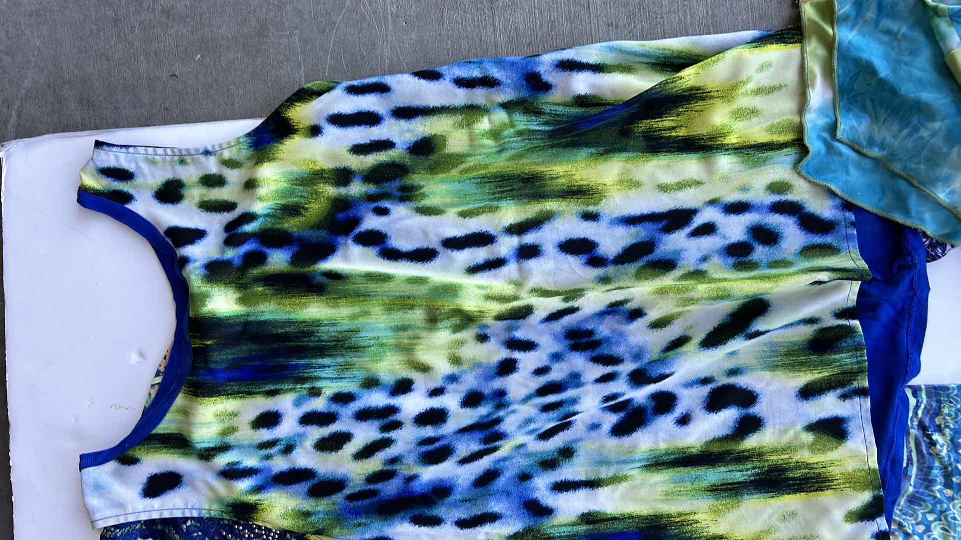 Photo 1 of WOMEN’S WEAR 10 TOP SIZE SMALL/MEDIUM.