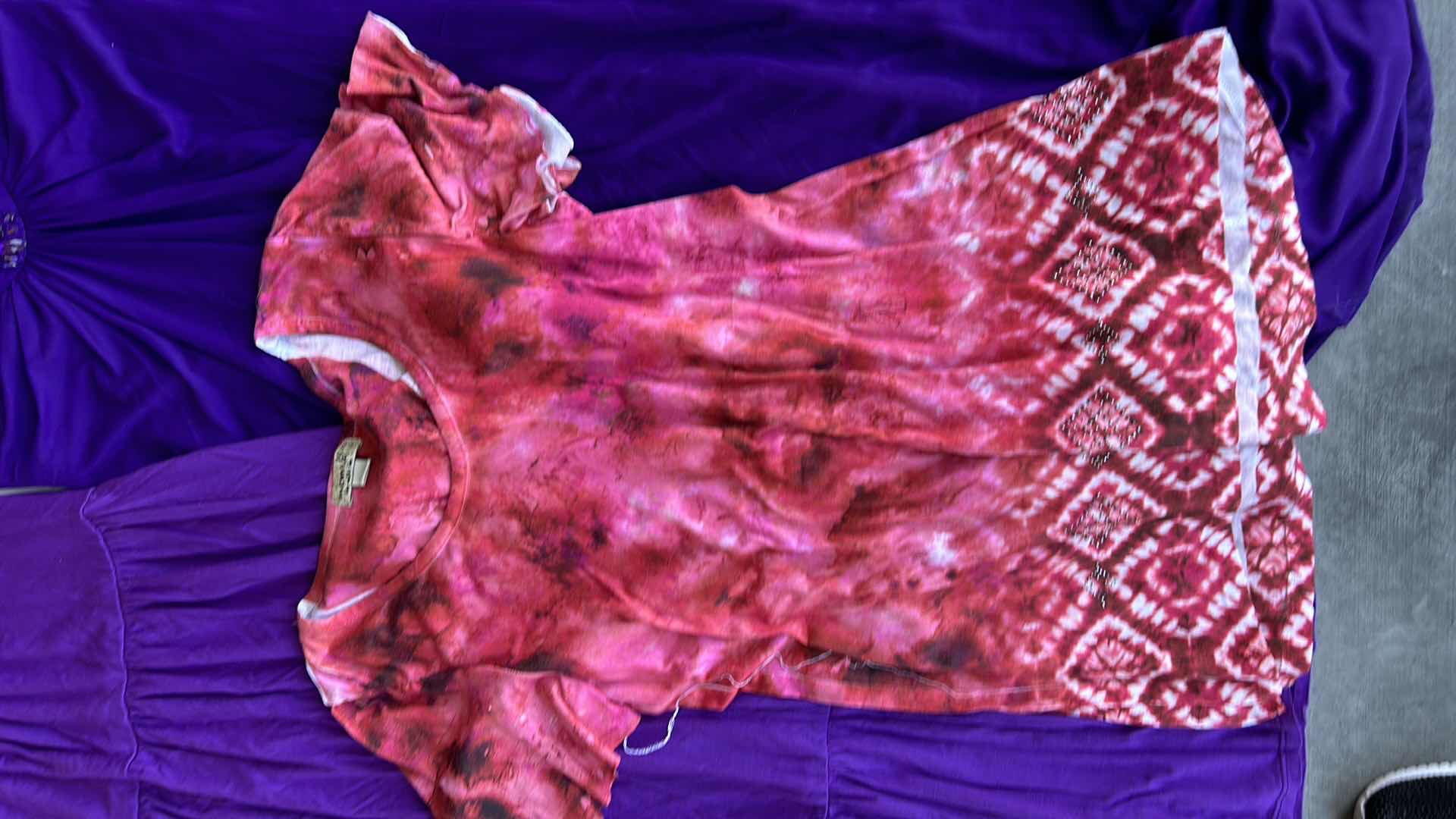 Photo 1 of WOMENSWEAR-6PC SIZE S /M