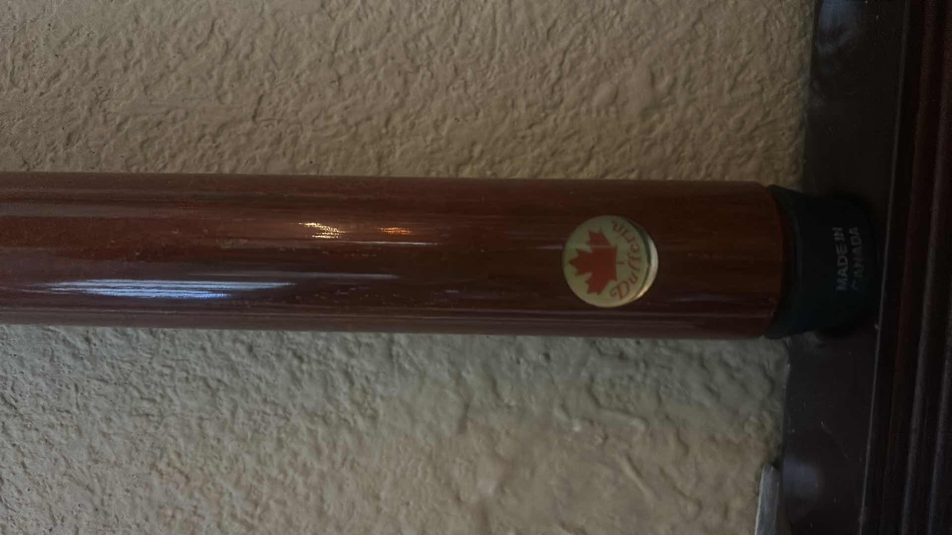 Photo 1 of DUFFERIN 18-OUNCE POOL CUE