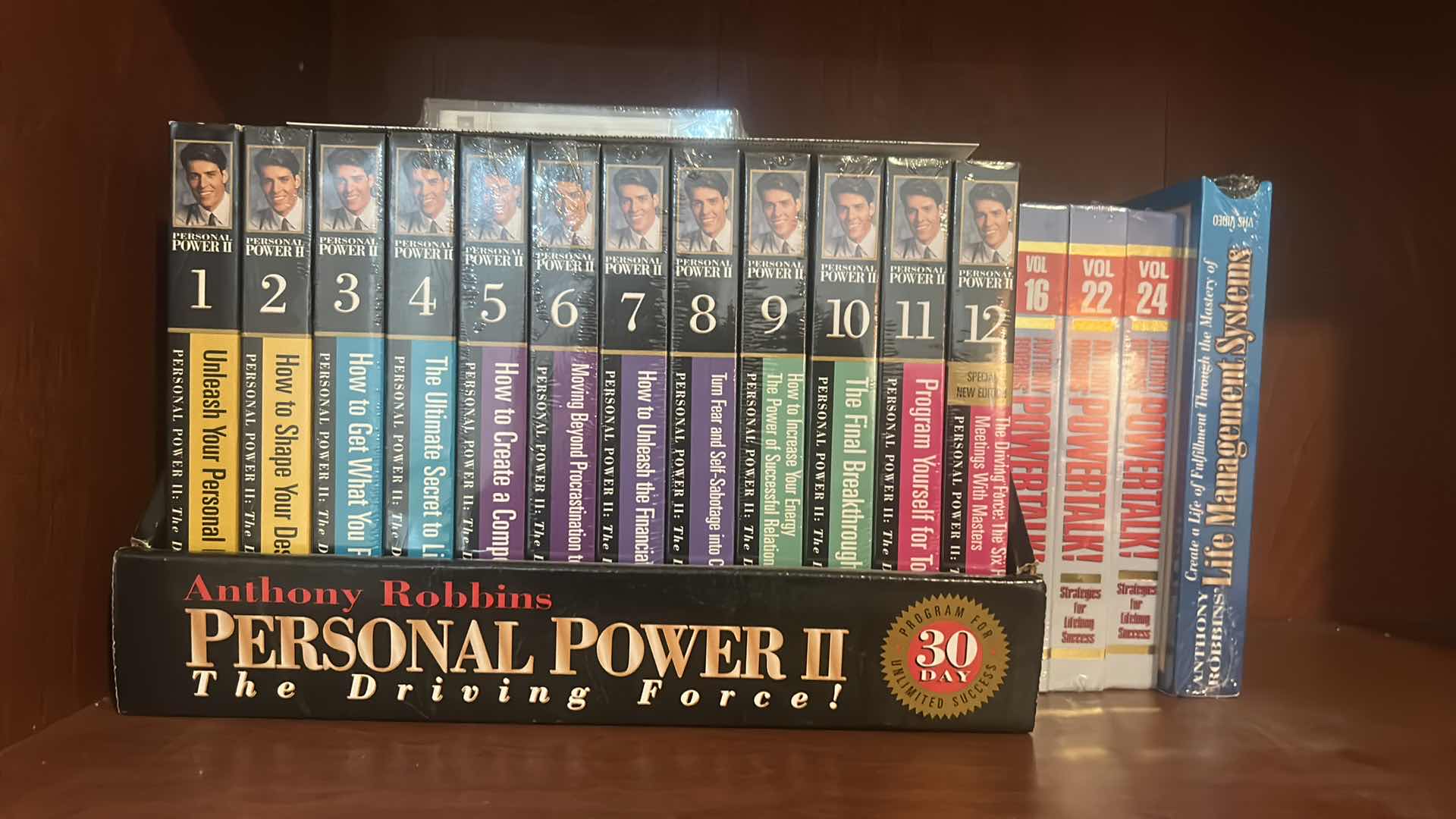 Photo 1 of ANTHONY ROBBINS PERSONAL POWER VHS TAPES
