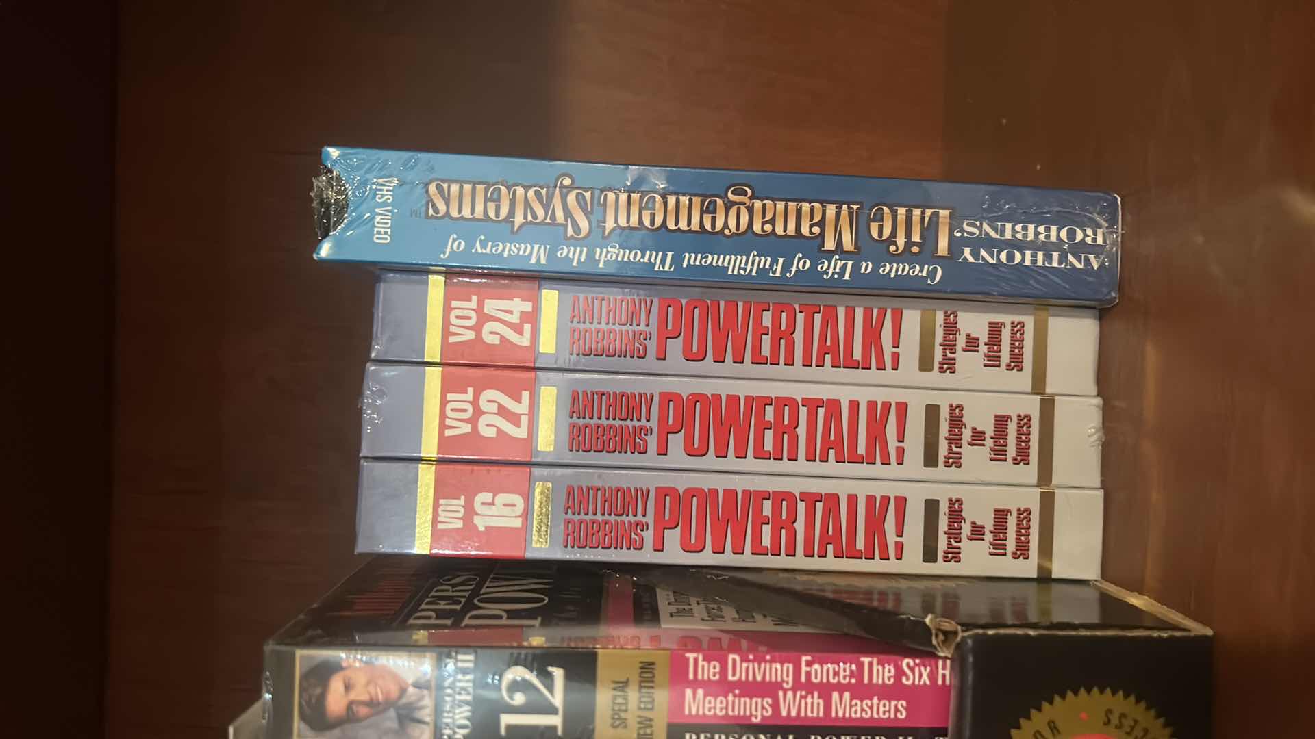 Photo 1 of ANTHONY ROBBINS PERSONAL POWER VHS TAPES