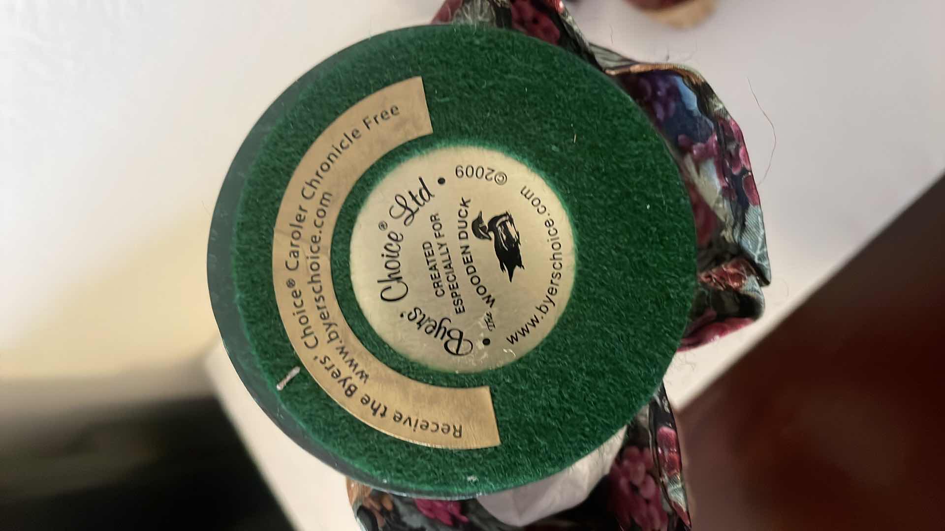 Photo 1 of BYERS CHOICE CAROLER CHRONICLES 14” FIGURE