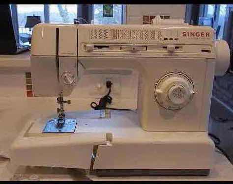 Photo 1 of SINGER 4830 SEWING MACHINE