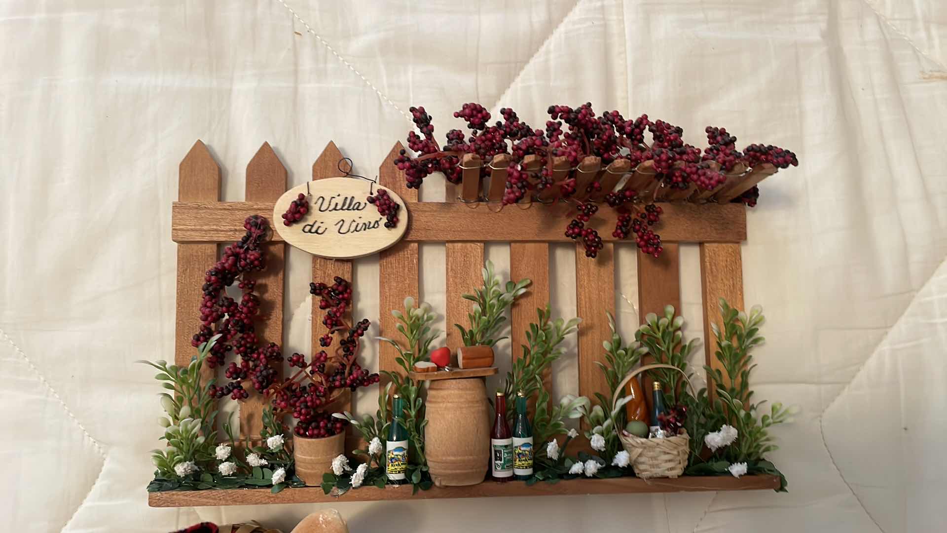 Photo 1 of BYERS CHOICE FIGURE ACCESSORIES