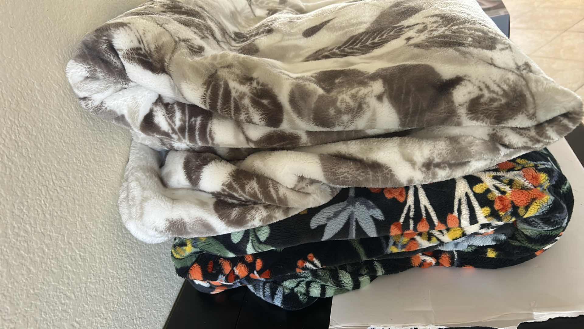 Photo 1 of 2 BLANKETS- MONTE & JARDIN SOFT FLEECE POLYESTER BLANKET & LIFE COMFORT