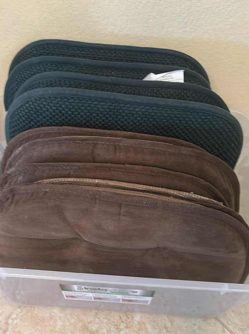 Photo 1 of 9 SEAT CUSHIONS & TOTE W/ NO LID