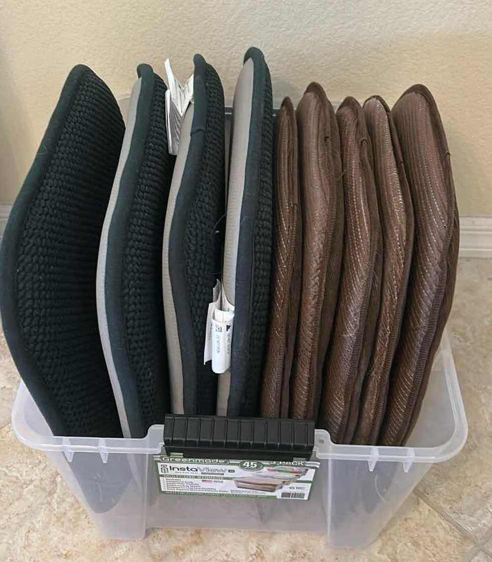 Photo 1 of 9 SEAT CUSHIONS & TOTE W/ NO LID