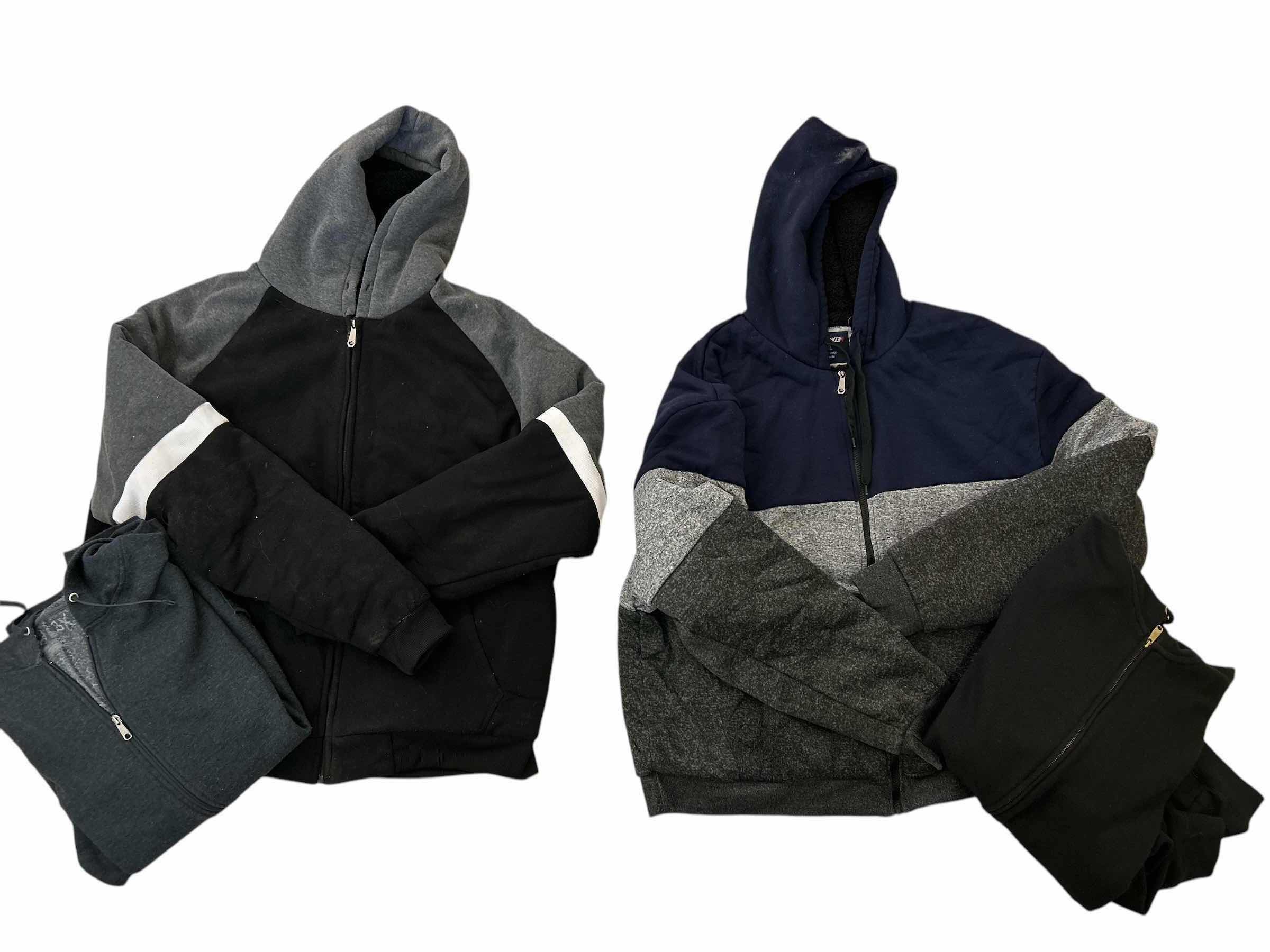 Photo 1 of 4 MENS 4XL / 3XL HOODIES