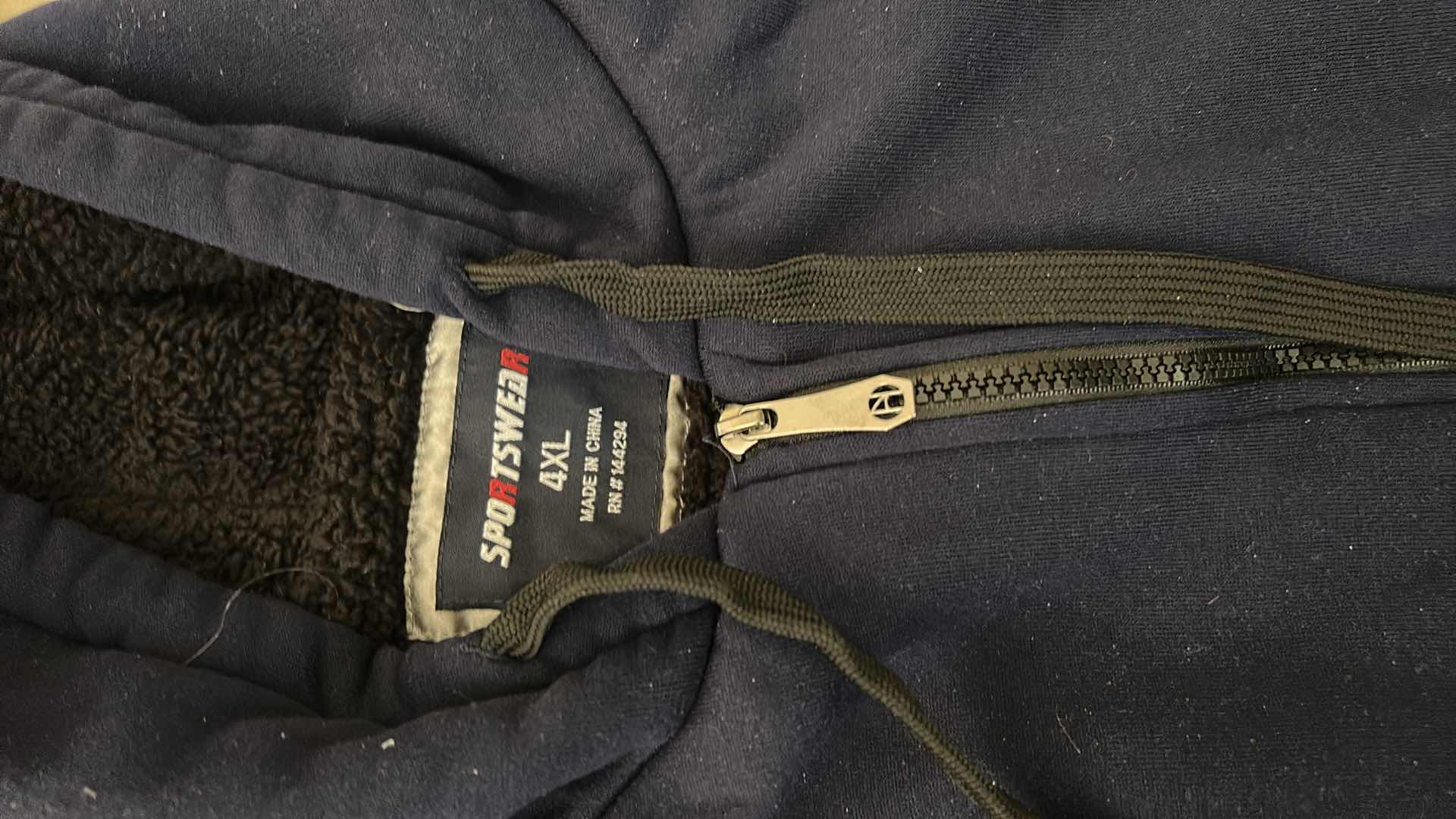 Photo 4 of 4 MENS 4XL / 3XL HOODIES