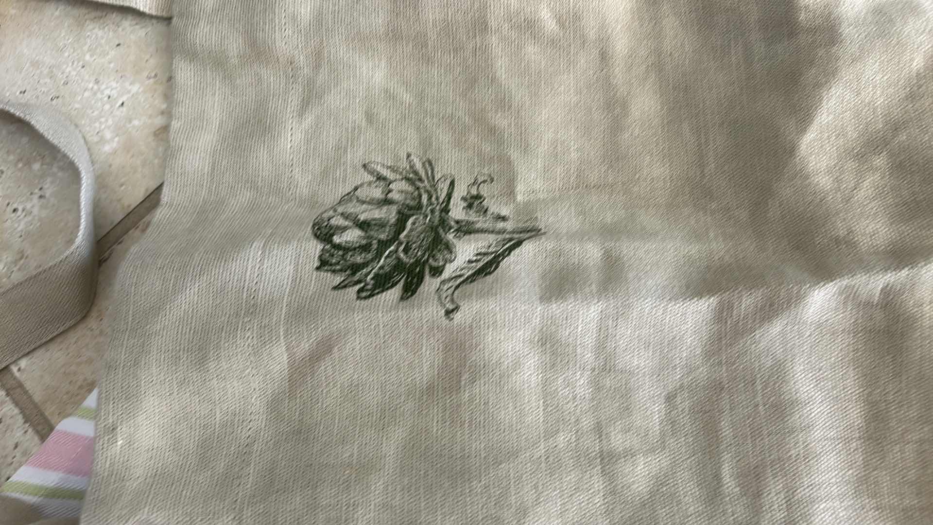 Photo 3 of 3 WILLIAMS SONOMA APRONS